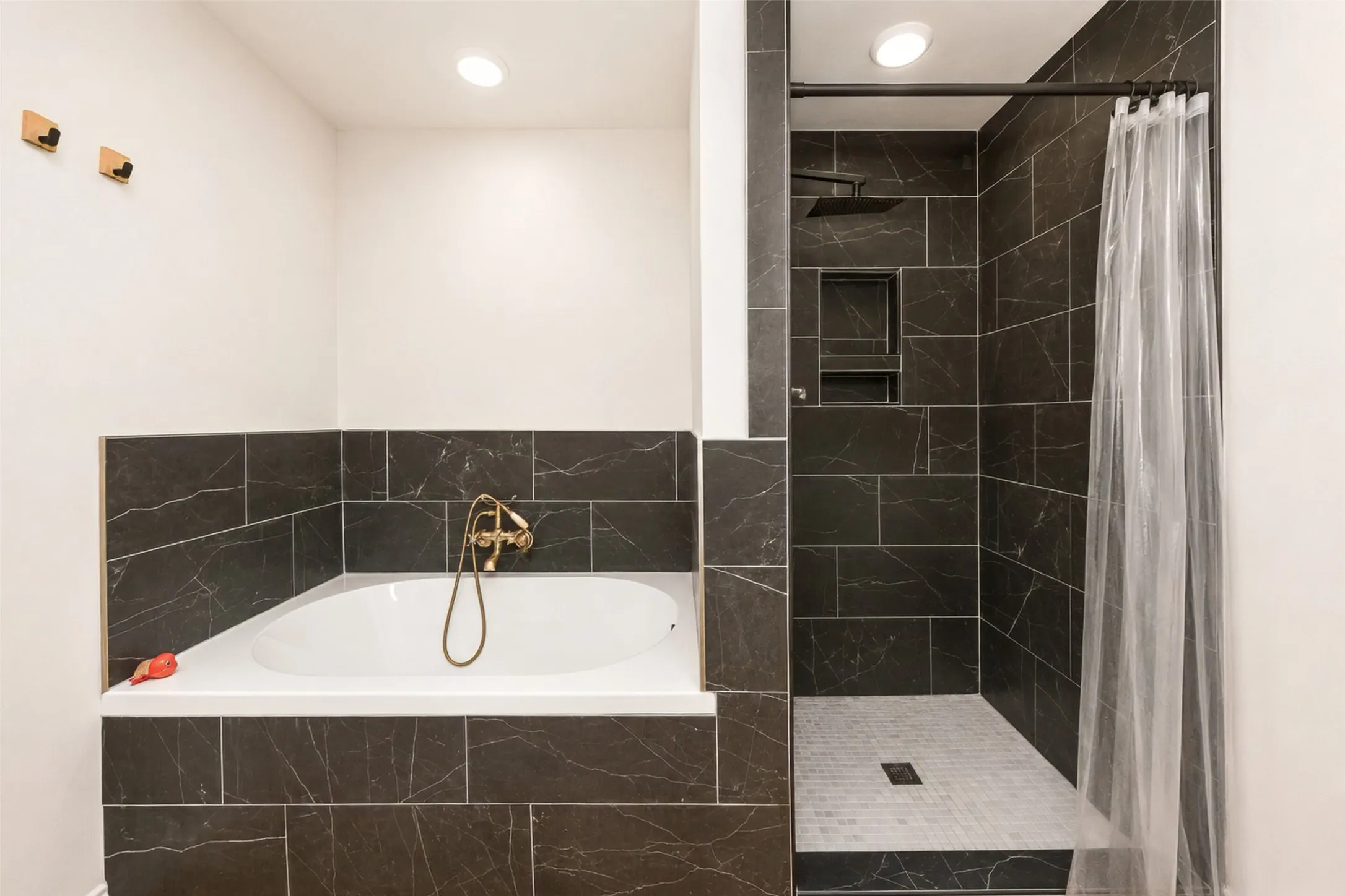 Single Family Residence For Sale in Dallas County , 256 Natalie Drive, Grand Prairie, Texas 75051, 4 Bedroom, 3 Bathroom, 2 Garage spaces, 2,408 Sqft, built in 2022, mls#21311808, Real Estate Agent in Grand Prairie, Homes For Sale in Dallas county, Homes For Sale in Grand Prairie, Realtor in Grand Prairie Texas, Real Estate Brokerage Independent Realty Texas, Luminita Cordes Realtor