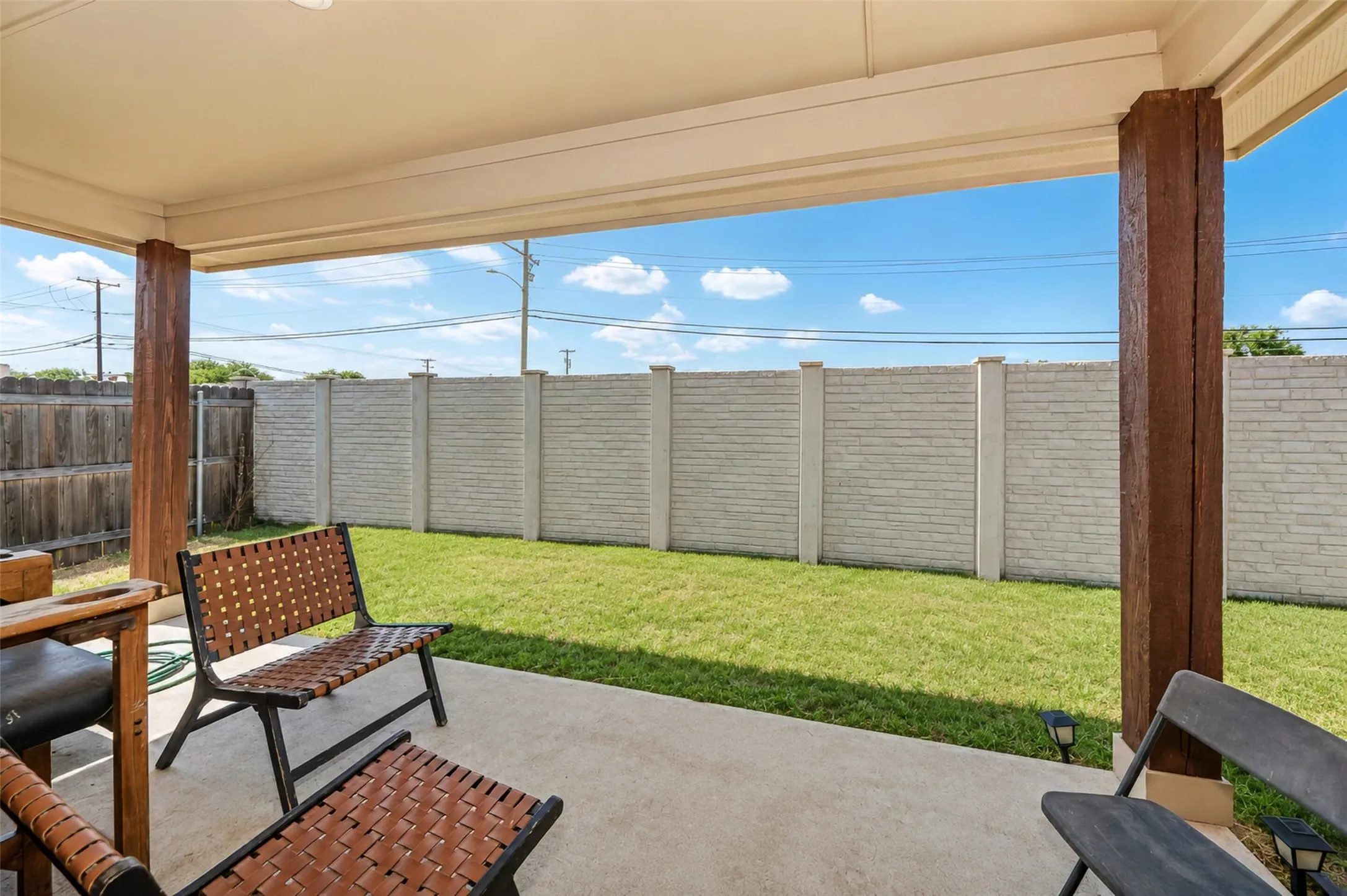 Single Family Residence For Sale in Dallas County , 256 Natalie Drive, Grand Prairie, Texas 75051, 4 Bedroom, 3 Bathroom, 2 Garage spaces, 2,408 Sqft, built in 2022, mls#21311808, Real Estate Agent in Grand Prairie, Homes For Sale in Dallas county, Homes For Sale in Grand Prairie, Realtor in Grand Prairie Texas, Real Estate Brokerage Independent Realty Texas, Luminita Cordes Realtor