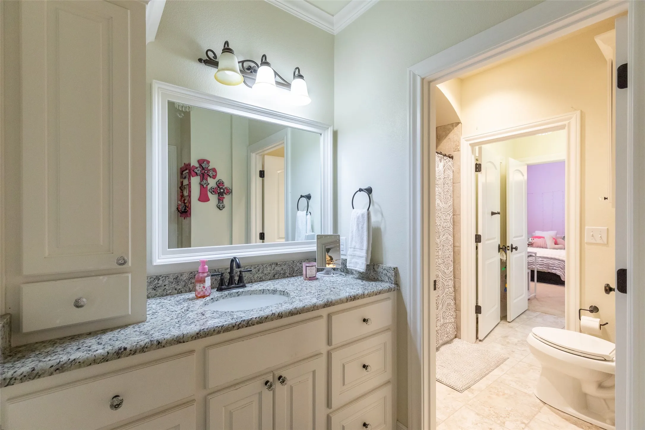 Single Family Residence For Sale in Taylor County , 709 Prosperity Road, Abilene, Texas 79602, 5 Bedroom, 6 Bathroom, 4 Garage spaces, 5,382 Sqft, built in 2015, mls#21324144, Real Estate Agent in Abilene, Homes For Sale in Taylor county, Homes For Sale in Abilene, Realtor in Abilene Texas, Real Estate Brokerage Independent Realty Texas, Luminita Cordes Realtor