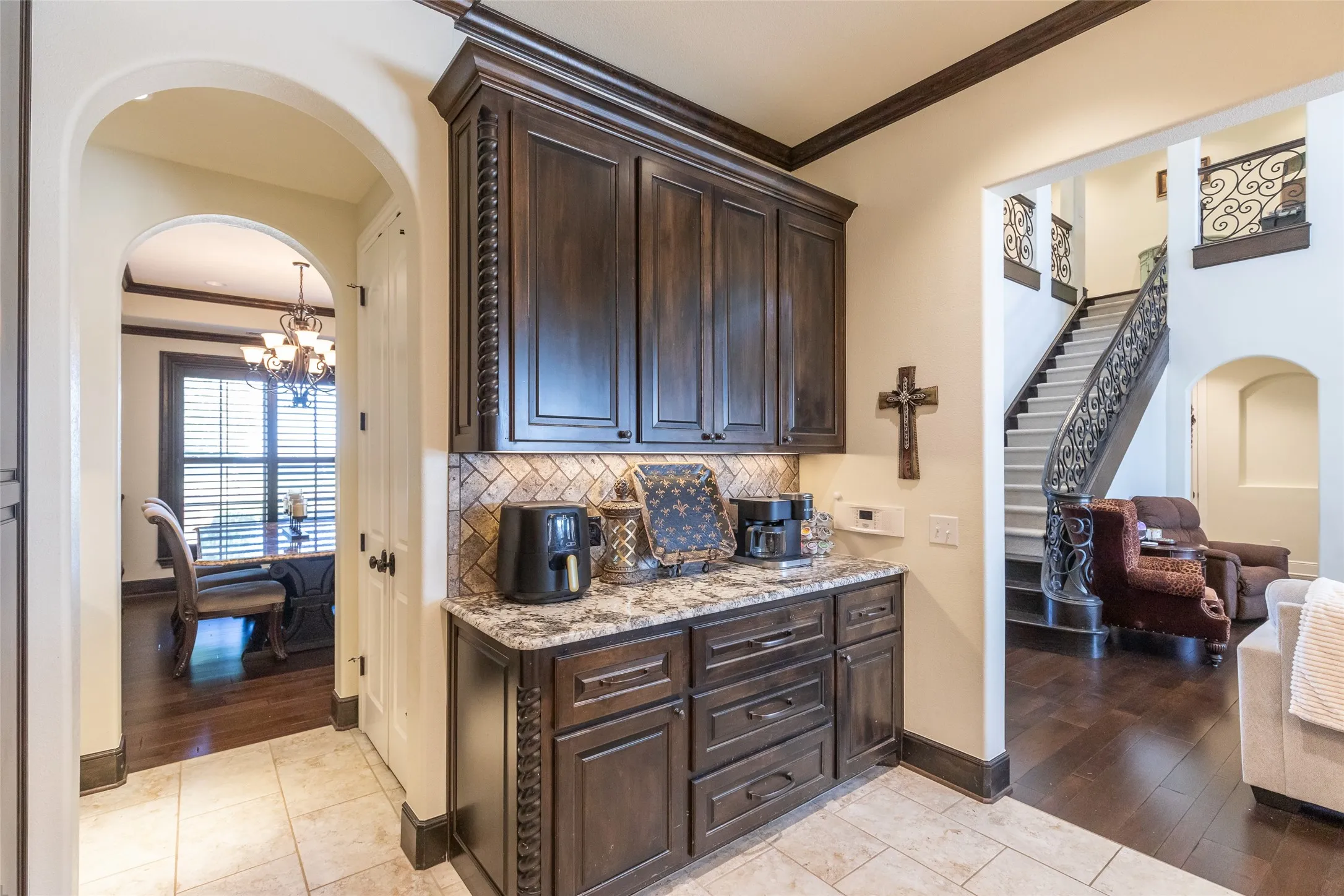 Single Family Residence For Sale in Taylor County , 709 Prosperity Road, Abilene, Texas 79602, 5 Bedroom, 6 Bathroom, 4 Garage spaces, 5,382 Sqft, built in 2015, mls#21324144, Real Estate Agent in Abilene, Homes For Sale in Taylor county, Homes For Sale in Abilene, Realtor in Abilene Texas, Real Estate Brokerage Independent Realty Texas, Luminita Cordes Realtor