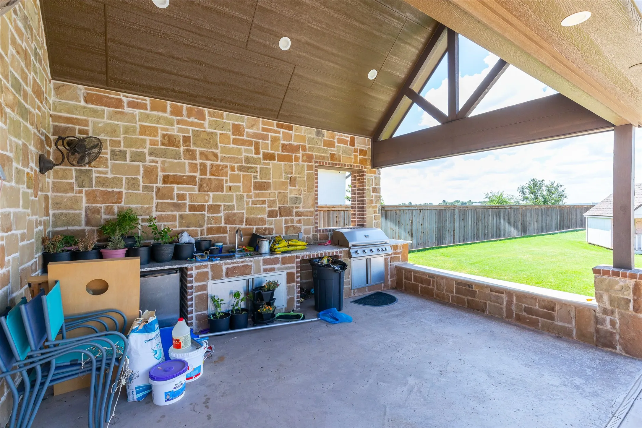 Single Family Residence For Sale in Taylor County , 709 Prosperity Road, Abilene, Texas 79602, 5 Bedroom, 6 Bathroom, 4 Garage spaces, 5,382 Sqft, built in 2015, mls#21324144, Real Estate Agent in Abilene, Homes For Sale in Taylor county, Homes For Sale in Abilene, Realtor in Abilene Texas, Real Estate Brokerage Independent Realty Texas, Luminita Cordes Realtor