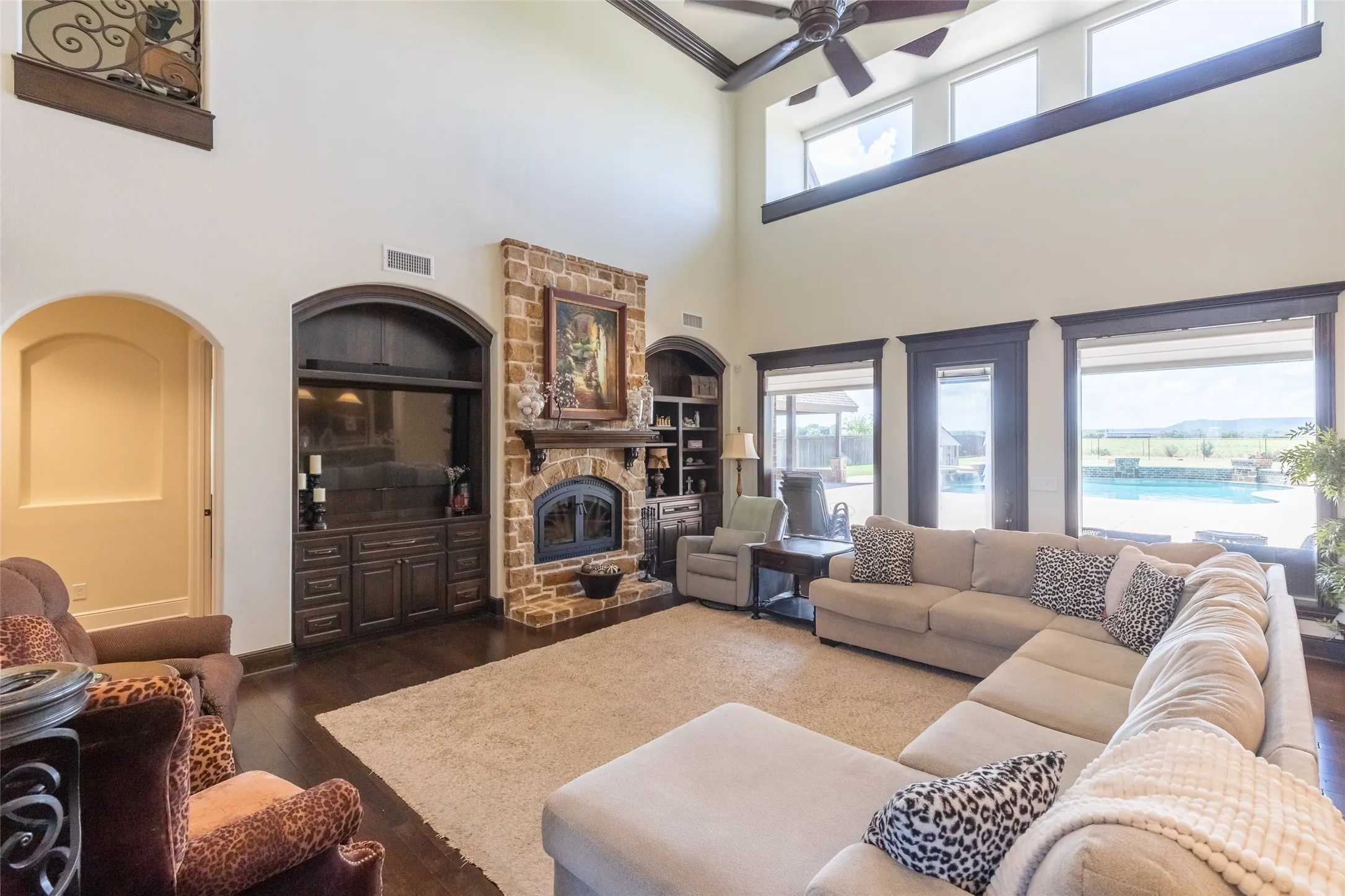Single Family Residence For Sale in Taylor County , 709 Prosperity Road, Abilene, Texas 79602, 5 Bedroom, 6 Bathroom, 4 Garage spaces, 5,382 Sqft, built in 2015, mls#21324144, Real Estate Agent in Abilene, Homes For Sale in Taylor county, Homes For Sale in Abilene, Realtor in Abilene Texas, Real Estate Brokerage Independent Realty Texas, Luminita Cordes Realtor