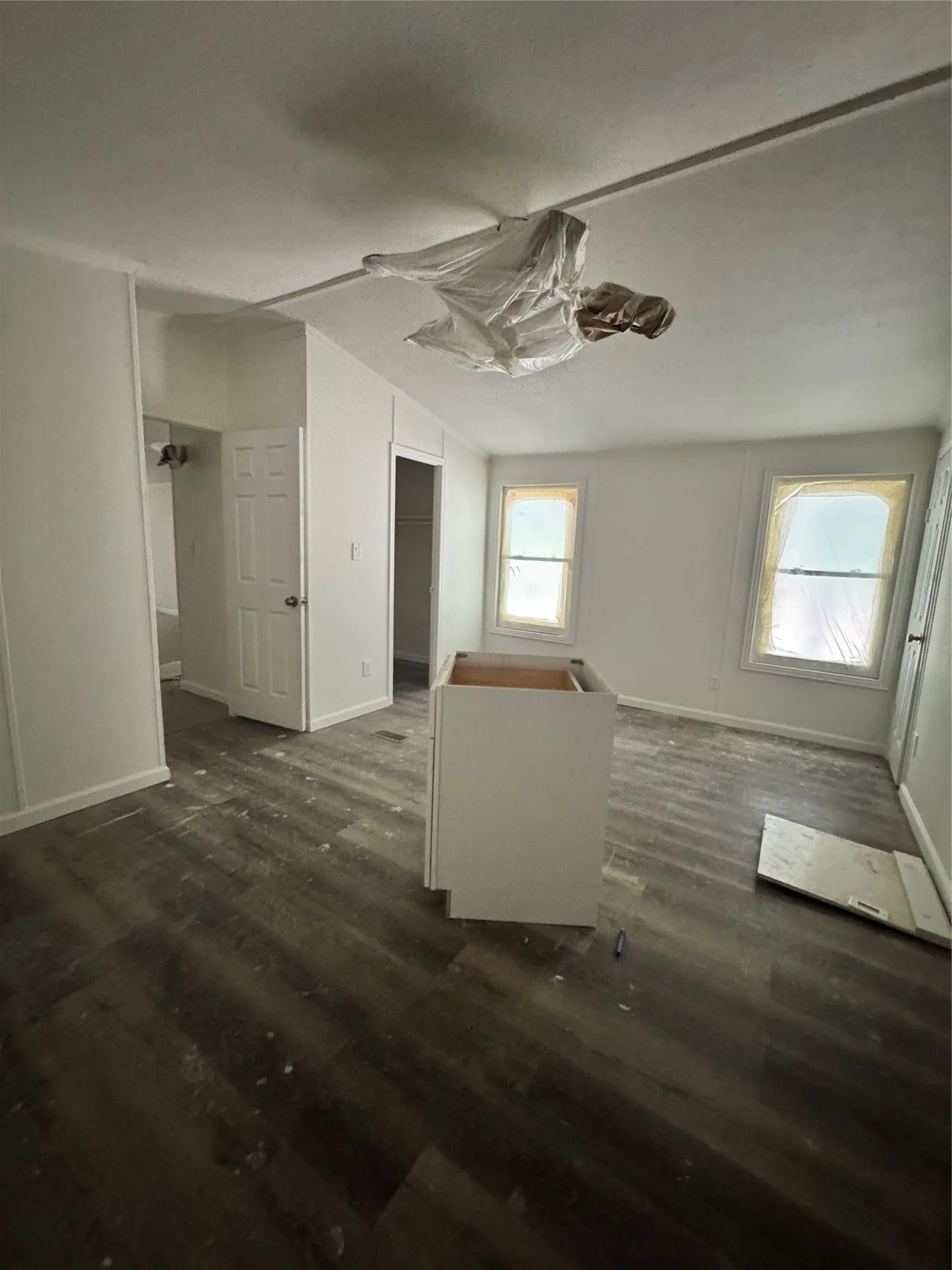 Mobile Home For Sale in Henderson County , 108 Charlies Pl Road, Trinidad, Texas 75163, 3 Bedroom, 2 Bathroom, Garage spaces, 1,216 Sqft, built in 2023, mls#21325552, Real Estate Agent in Trinidad, Homes For Sale in Henderson county, Homes For Sale in Trinidad, Realtor in Trinidad Texas, Real Estate Brokerage Independent Realty Texas, Luminita Cordes Realtor