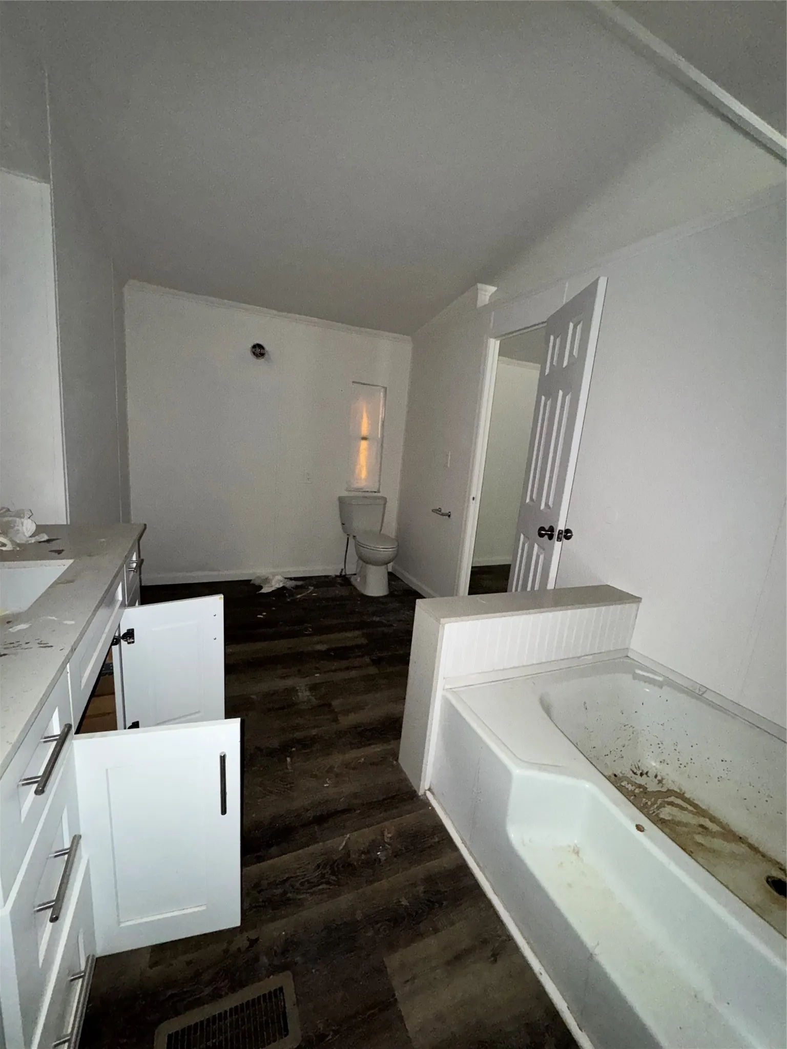 Mobile Home For Sale in Henderson County , 108 Charlies Pl Road, Trinidad, Texas 75163, 3 Bedroom, 2 Bathroom, Garage spaces, 1,216 Sqft, built in 2023, mls#21325552, Real Estate Agent in Trinidad, Homes For Sale in Henderson county, Homes For Sale in Trinidad, Realtor in Trinidad Texas, Real Estate Brokerage Independent Realty Texas, Luminita Cordes Realtor