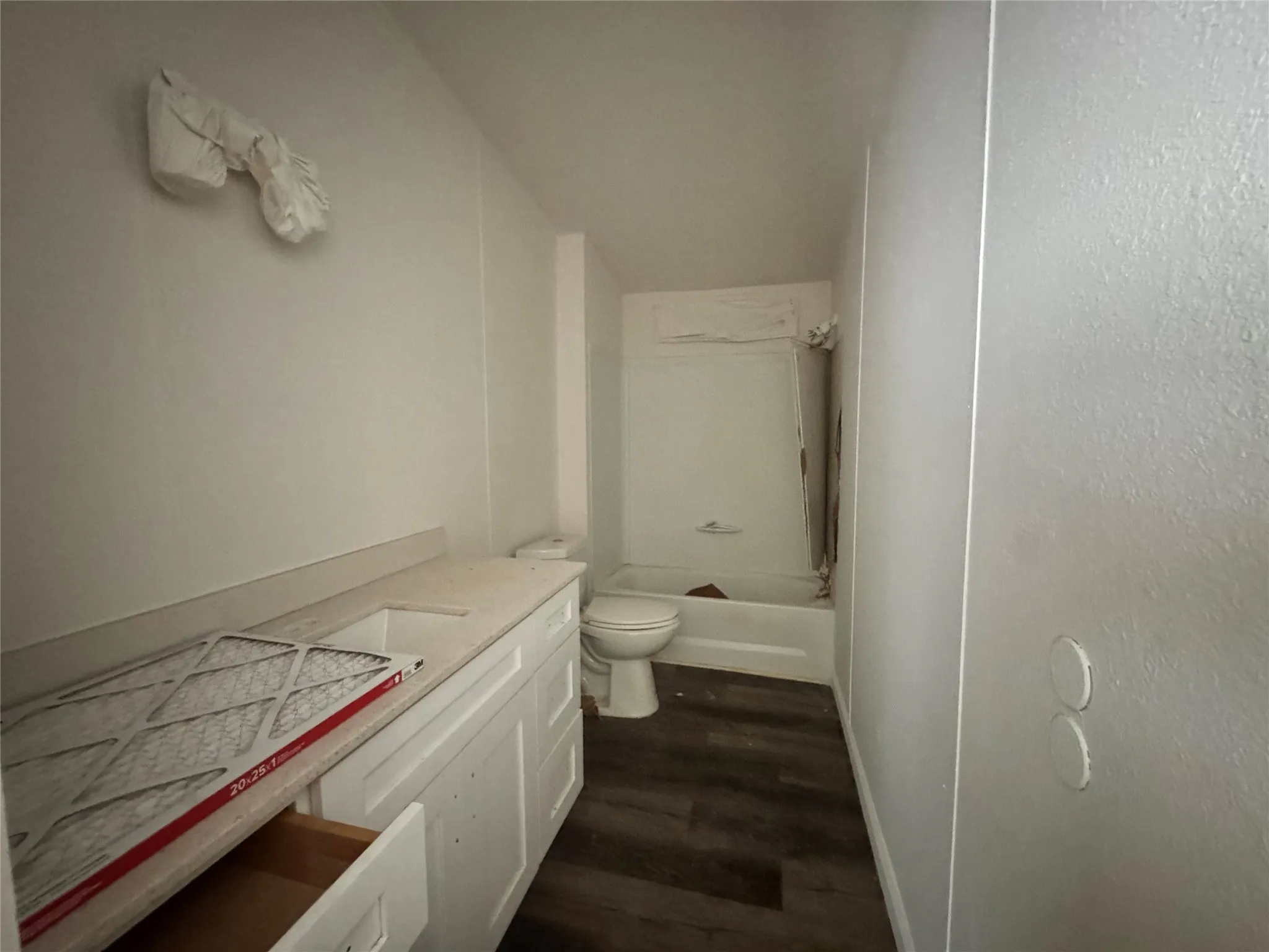 Mobile Home For Sale in Henderson County , 108 Charlies Pl Road, Trinidad, Texas 75163, 3 Bedroom, 2 Bathroom, Garage spaces, 1,216 Sqft, built in 2023, mls#21325552, Real Estate Agent in Trinidad, Homes For Sale in Henderson county, Homes For Sale in Trinidad, Realtor in Trinidad Texas, Real Estate Brokerage Independent Realty Texas, Luminita Cordes Realtor