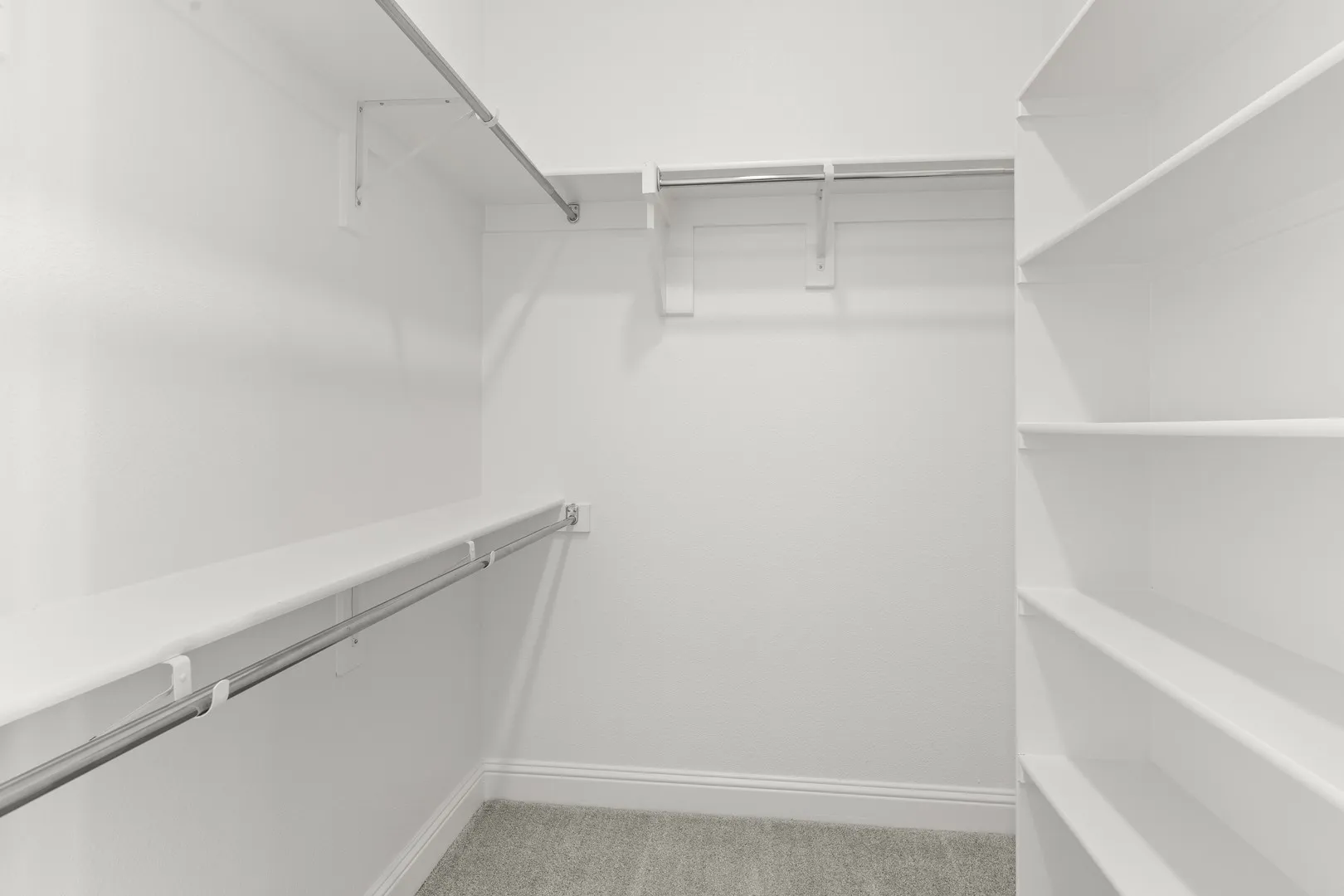 17. 2223 Wickersham - Closet