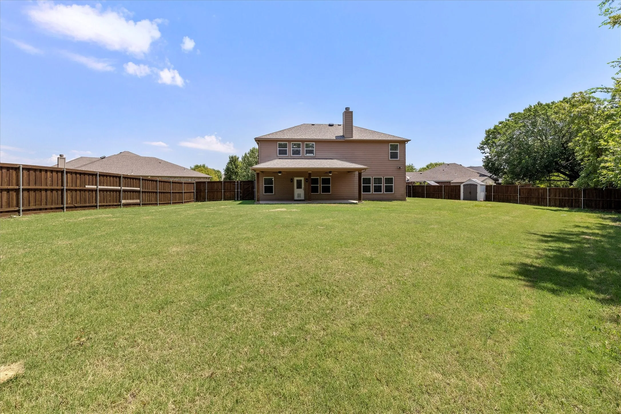 Single Family Residence For Rent in Collin County , 821 Westwood Court, Anna, Texas 75409, 4 Bedroom, 3 Bathroom, 2 Garage spaces, 2,675 Sqft, built in 2011, mls#21324785, Real Estate Agent in Anna, Homes For Rent in Collin county, Homes For Rent in Anna, Realtor in Anna Texas, Real Estate Brokerage Independent Realty Texas, Luminita Cordes Realtor