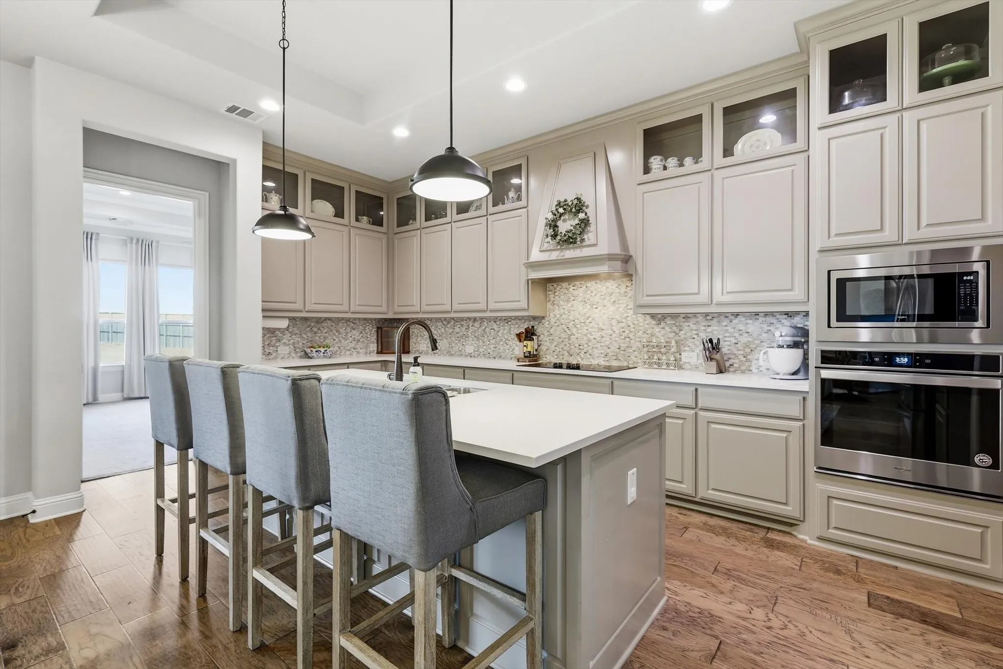 Single Family Residence For Sale in Ellis County , 1231 Poppie Lane, Midlothian, Texas 76065, 4 Bedroom, 4 Bathroom, 3 Garage spaces, 3,504 Sqft, built in 2019, mls#21324428, Real Estate Agent in Midlothian, Homes For Sale in Ellis county, Homes For Sale in Midlothian, Realtor in Midlothian Texas, Real Estate Brokerage Independent Realty Texas, Luminita Cordes Realtor
