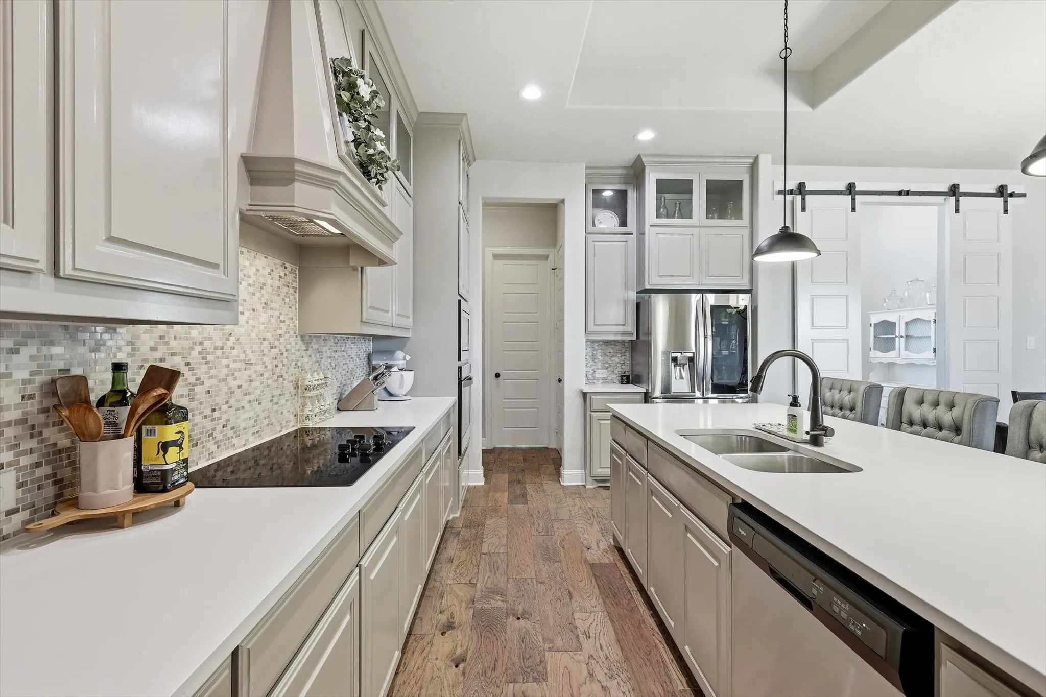 Single Family Residence For Sale in Ellis County , 1231 Poppie Lane, Midlothian, Texas 76065, 4 Bedroom, 4 Bathroom, 3 Garage spaces, 3,504 Sqft, built in 2019, mls#21324428, Real Estate Agent in Midlothian, Homes For Sale in Ellis county, Homes For Sale in Midlothian, Realtor in Midlothian Texas, Real Estate Brokerage Independent Realty Texas, Luminita Cordes Realtor