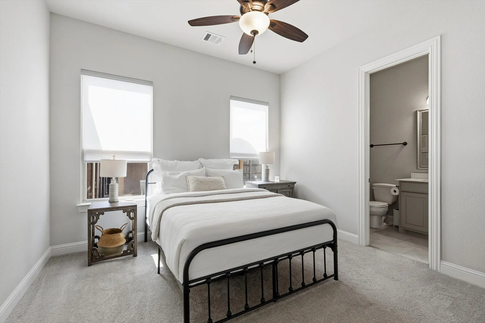 Single Family Residence For Sale in Ellis County , 1231 Poppie Lane, Midlothian, Texas 76065, 4 Bedroom, 4 Bathroom, 3 Garage spaces, 3,504 Sqft, built in 2019, mls#21324428, Real Estate Agent in Midlothian, Homes For Sale in Ellis county, Homes For Sale in Midlothian, Realtor in Midlothian Texas, Real Estate Brokerage Independent Realty Texas, Luminita Cordes Realtor