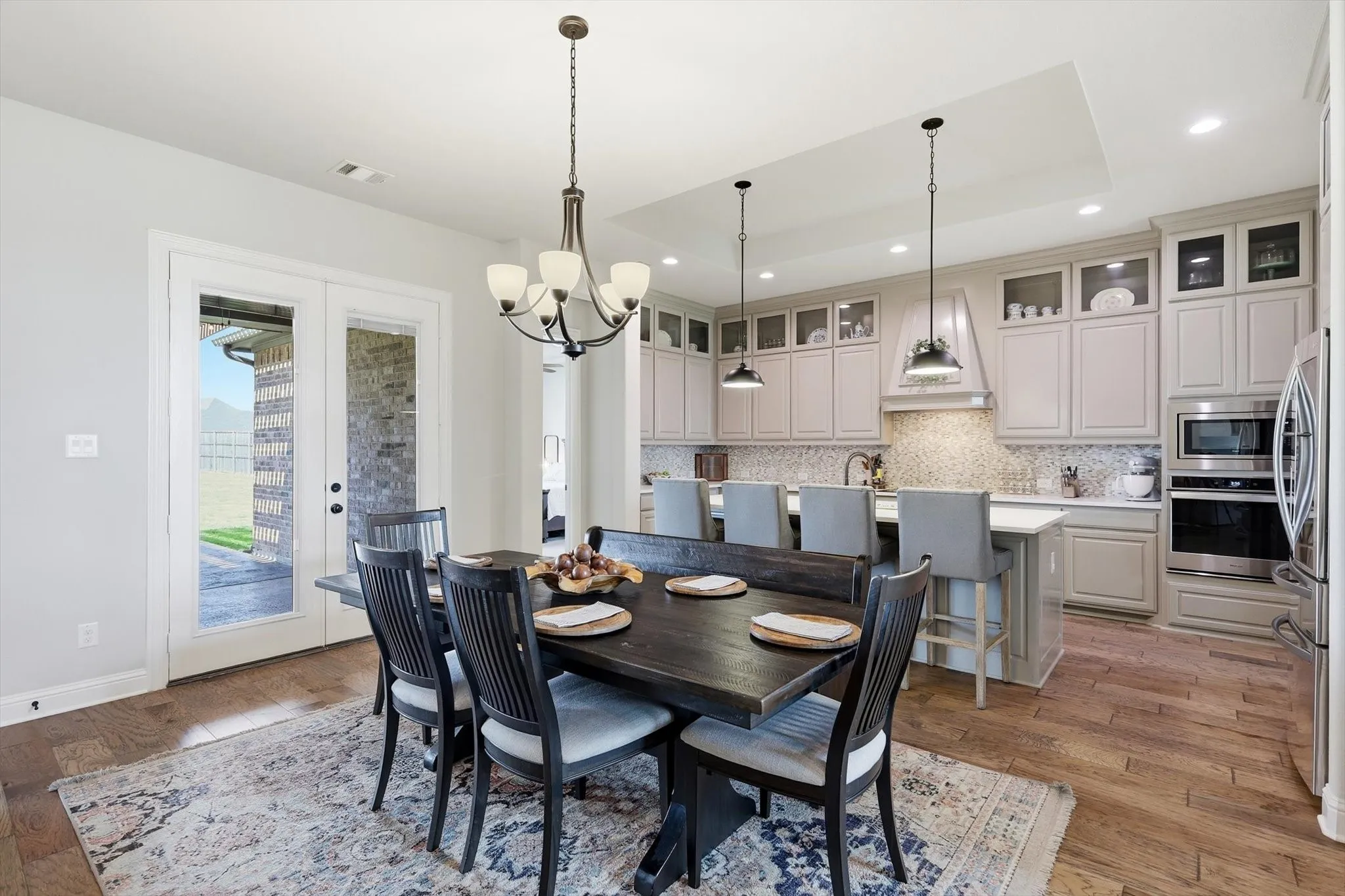 Single Family Residence For Sale in Ellis County , 1231 Poppie Lane, Midlothian, Texas 76065, 4 Bedroom, 4 Bathroom, 3 Garage spaces, 3,504 Sqft, built in 2019, mls#21324428, Real Estate Agent in Midlothian, Homes For Sale in Ellis county, Homes For Sale in Midlothian, Realtor in Midlothian Texas, Real Estate Brokerage Independent Realty Texas, Luminita Cordes Realtor