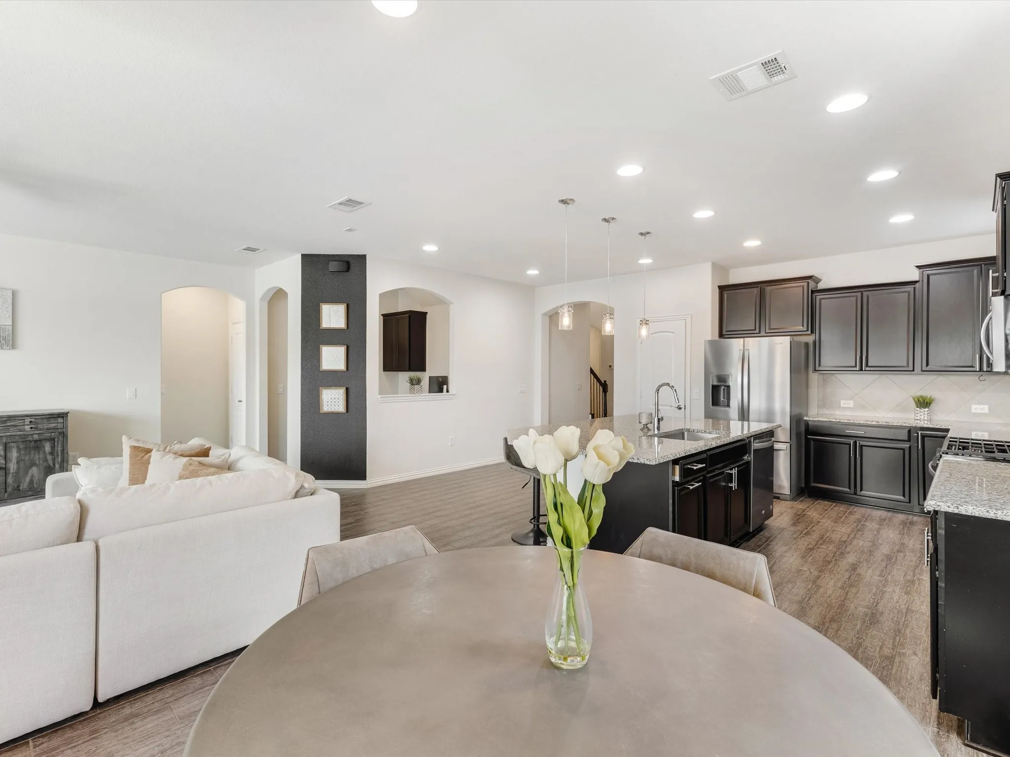 Single Family Residence For Sale in Johnson County , 3809 Cicada Lane, Mansfield, Texas 76084, 4 Bedroom, 4 Bathroom, 2 Garage spaces, 3,467 Sqft, built in 2018, mls#21325121, Real Estate Agent in Mansfield, Homes For Sale in Johnson county, Homes For Sale in Mansfield, Realtor in Mansfield Texas, Real Estate Brokerage Independent Realty Texas, Luminita Cordes Realtor