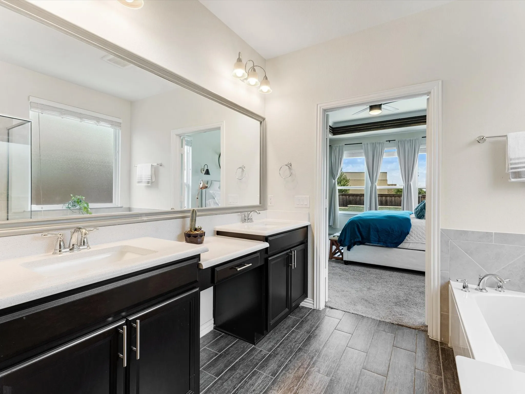 Single Family Residence For Sale in Johnson County , 3809 Cicada Lane, Mansfield, Texas 76084, 4 Bedroom, 4 Bathroom, 2 Garage spaces, 3,467 Sqft, built in 2018, mls#21325121, Real Estate Agent in Mansfield, Homes For Sale in Johnson county, Homes For Sale in Mansfield, Realtor in Mansfield Texas, Real Estate Brokerage Independent Realty Texas, Luminita Cordes Realtor