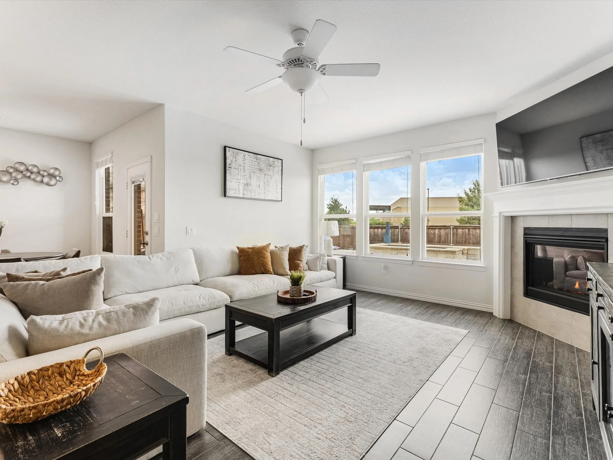 Single Family Residence For Sale in Johnson County , 3809 Cicada Lane, Mansfield, Texas 76084, 4 Bedroom, 4 Bathroom, 2 Garage spaces, 3,467 Sqft, built in 2018, mls#21325121, Real Estate Agent in Mansfield, Homes For Sale in Johnson county, Homes For Sale in Mansfield, Realtor in Mansfield Texas, Real Estate Brokerage Independent Realty Texas, Luminita Cordes Realtor