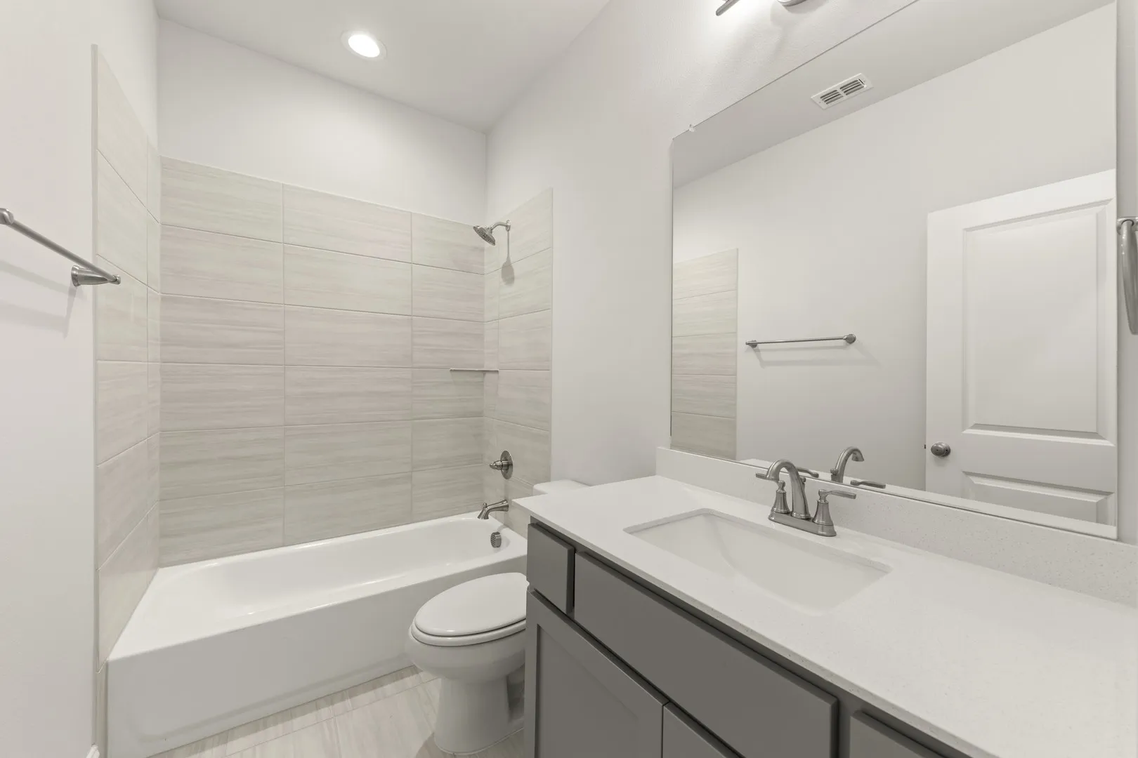 12. 1811 Gleasondale - 2ND Bath