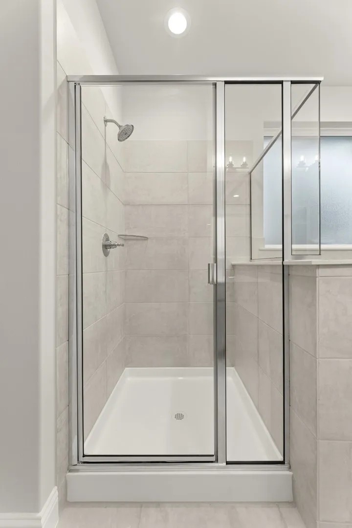 34. 1811 Gleasondale - Bath (5)