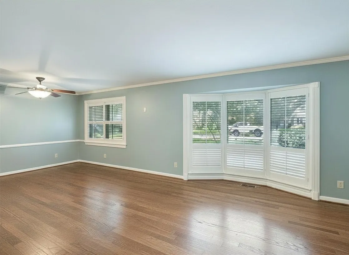 Single Family Residence For Sale in Dallas County , 807 Clearwater Drive, Richardson, Texas 75080, 3 Bedroom, 2 Bathroom, 2 Garage spaces, 2,013 Sqft, built in 1958, mls#21321632, Real Estate Agent in Richardson, Homes For Sale in Dallas county, Homes For Sale in Richardson, Realtor in Richardson Texas, Real Estate Brokerage Independent Realty Texas, Luminita Cordes Realtor
