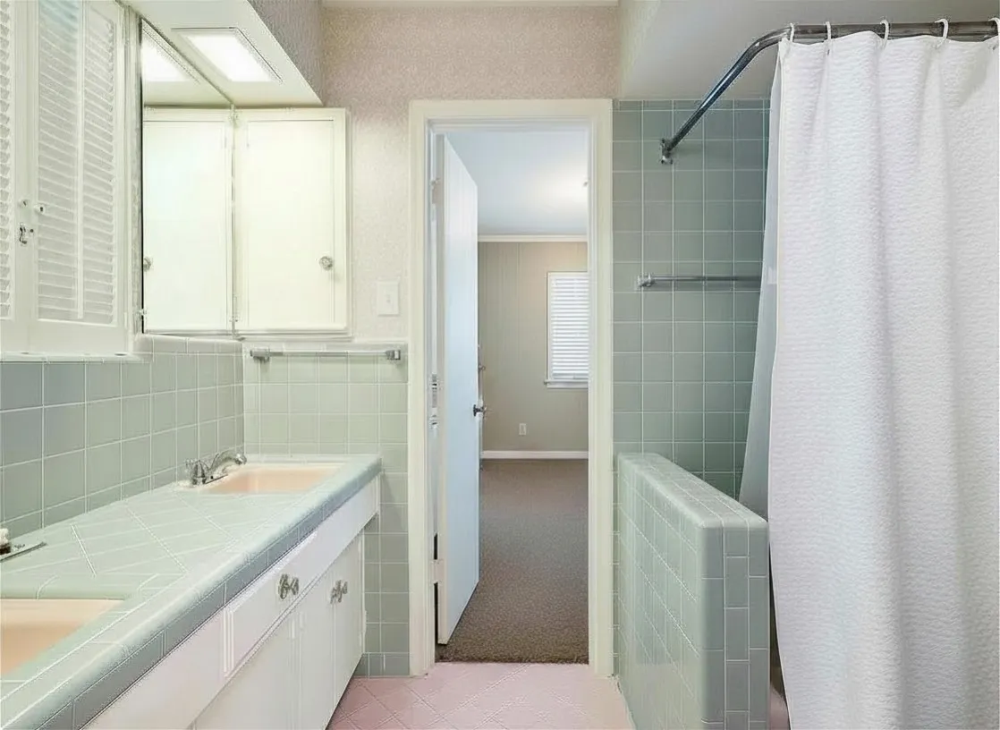 Single Family Residence For Sale in Dallas County , 807 Clearwater Drive, Richardson, Texas 75080, 3 Bedroom, 2 Bathroom, 2 Garage spaces, 2,013 Sqft, built in 1958, mls#21321632, Real Estate Agent in Richardson, Homes For Sale in Dallas county, Homes For Sale in Richardson, Realtor in Richardson Texas, Real Estate Brokerage Independent Realty Texas, Luminita Cordes Realtor