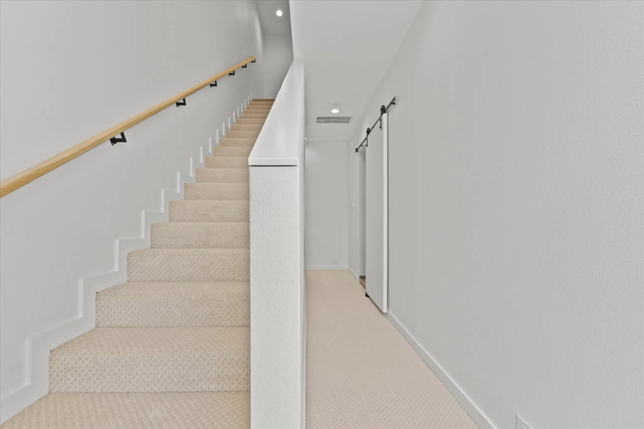Condominium For Rent in Dallas County , 4210 Delano Place 1, Dallas, Texas 75204, 3 Bedroom, 4 Bathroom, 2 Garage spaces, 1,857 Sqft, built in 2020, mls#21325568, Real Estate Agent in Dallas, Homes For Rent in Dallas county, Homes For Rent in Dallas, Realtor in Dallas Texas, Real Estate Brokerage Independent Realty Texas, Luminita Cordes Realtor