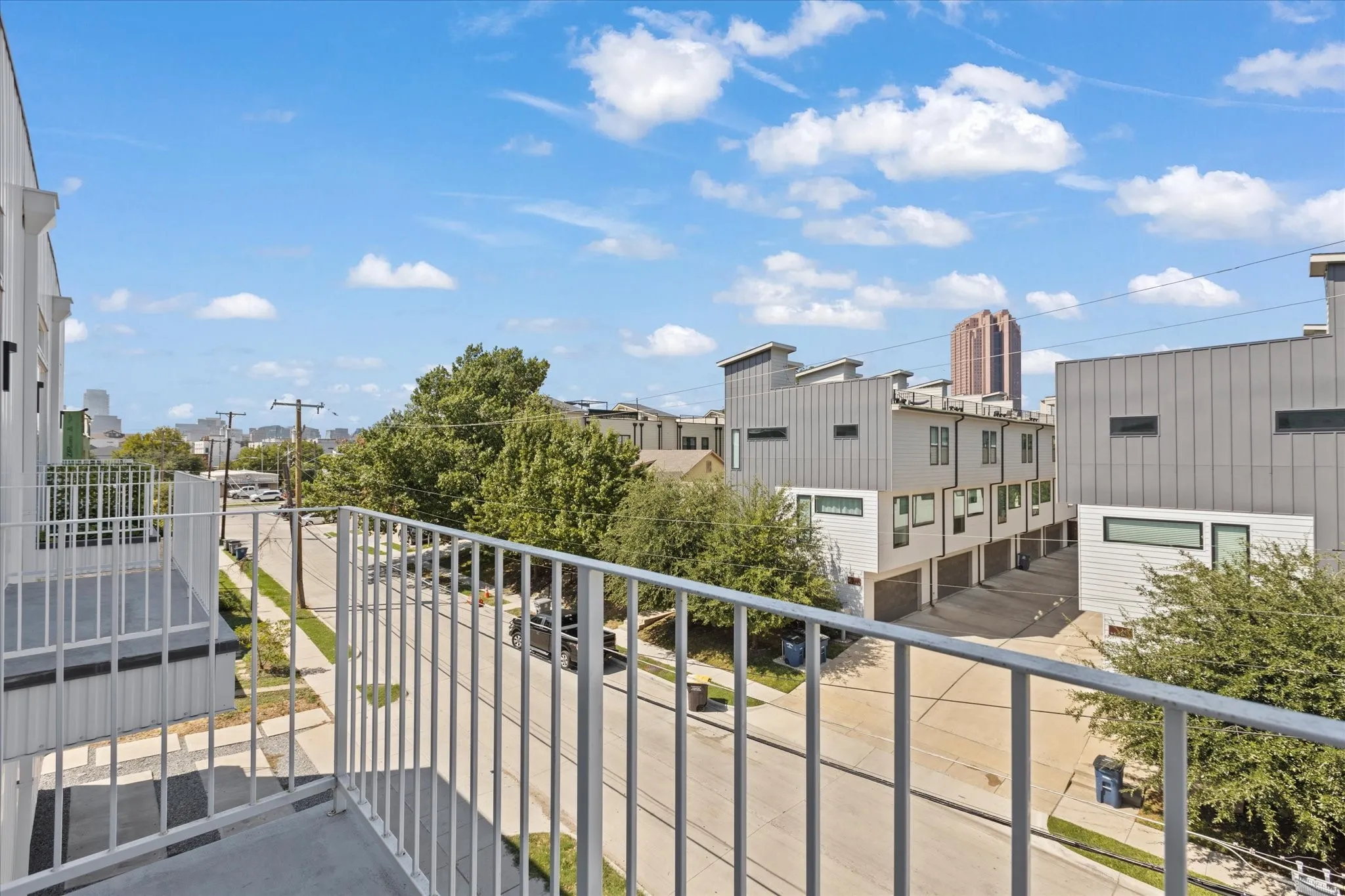 Condominium For Rent in Dallas County , 4210 Delano Place 1, Dallas, Texas 75204, 3 Bedroom, 4 Bathroom, 2 Garage spaces, 1,857 Sqft, built in 2020, mls#21325568, Real Estate Agent in Dallas, Homes For Rent in Dallas county, Homes For Rent in Dallas, Realtor in Dallas Texas, Real Estate Brokerage Independent Realty Texas, Luminita Cordes Realtor