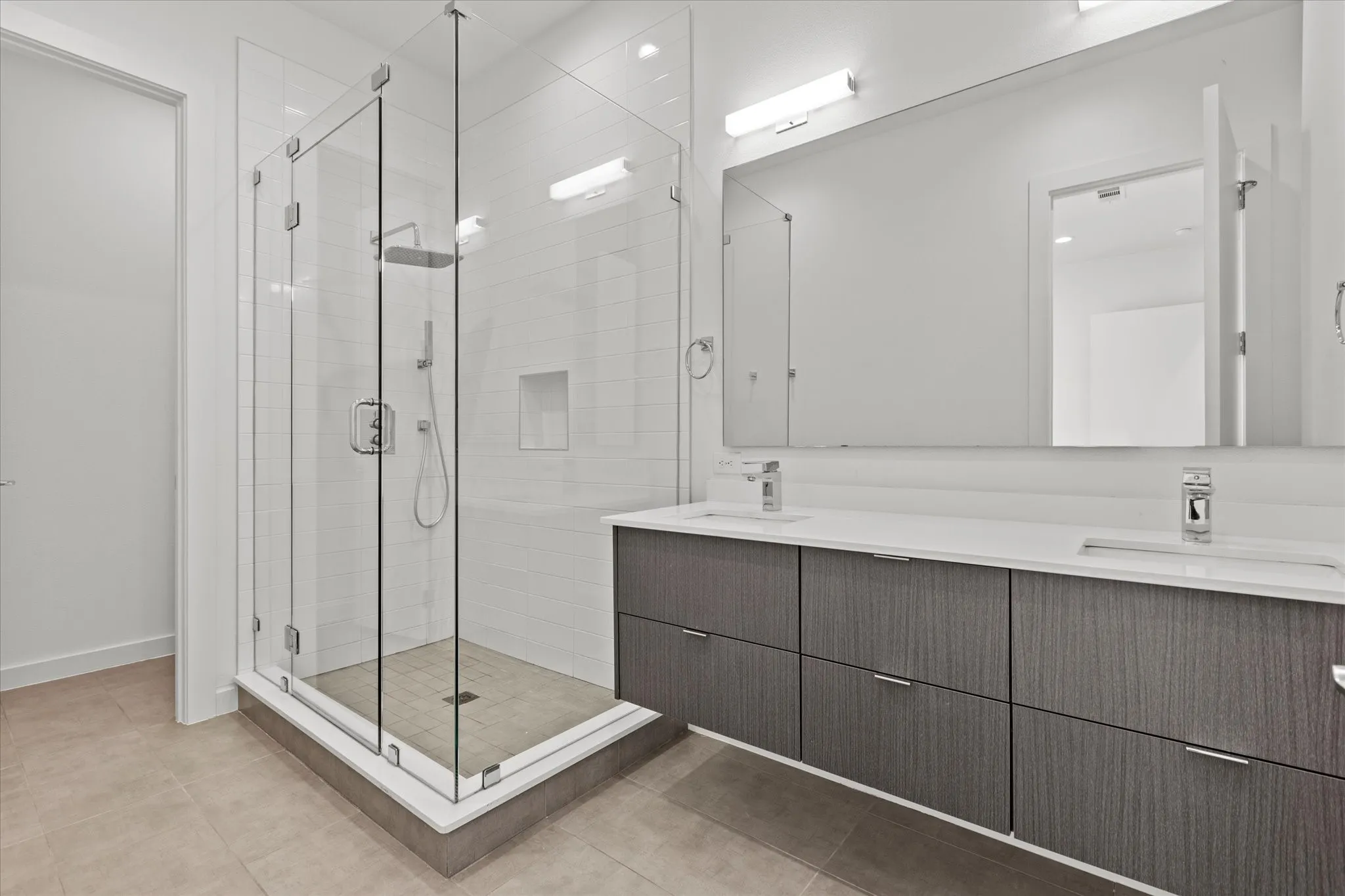 Condominium For Rent in Dallas County , 4210 Delano Place 1, Dallas, Texas 75204, 3 Bedroom, 4 Bathroom, 2 Garage spaces, 1,857 Sqft, built in 2020, mls#21325568, Real Estate Agent in Dallas, Homes For Rent in Dallas county, Homes For Rent in Dallas, Realtor in Dallas Texas, Real Estate Brokerage Independent Realty Texas, Luminita Cordes Realtor
