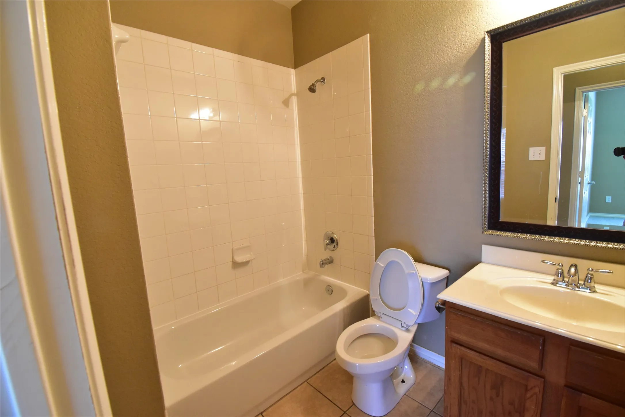 Single Family Residence For Rent in Collin County , 7993 Crampton Lane, Frisco, Texas 75035, 3 Bedroom, 3 Bathroom, 2 Garage spaces, 2,182 Sqft, built in 2008, mls#21325591, Real Estate Agent in Frisco, Homes For Rent in Collin county, Homes For Rent in Frisco, Realtor in Frisco Texas, Real Estate Brokerage Independent Realty Texas, Luminita Cordes Realtor