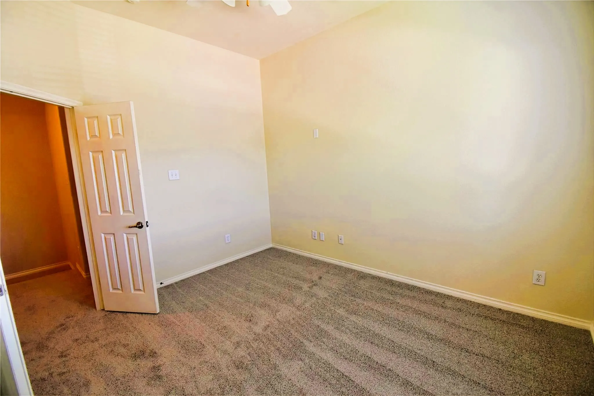Single Family Residence For Rent in Collin County , 7993 Crampton Lane, Frisco, Texas 75035, 3 Bedroom, 3 Bathroom, 2 Garage spaces, 2,182 Sqft, built in 2008, mls#21325591, Real Estate Agent in Frisco, Homes For Rent in Collin county, Homes For Rent in Frisco, Realtor in Frisco Texas, Real Estate Brokerage Independent Realty Texas, Luminita Cordes Realtor