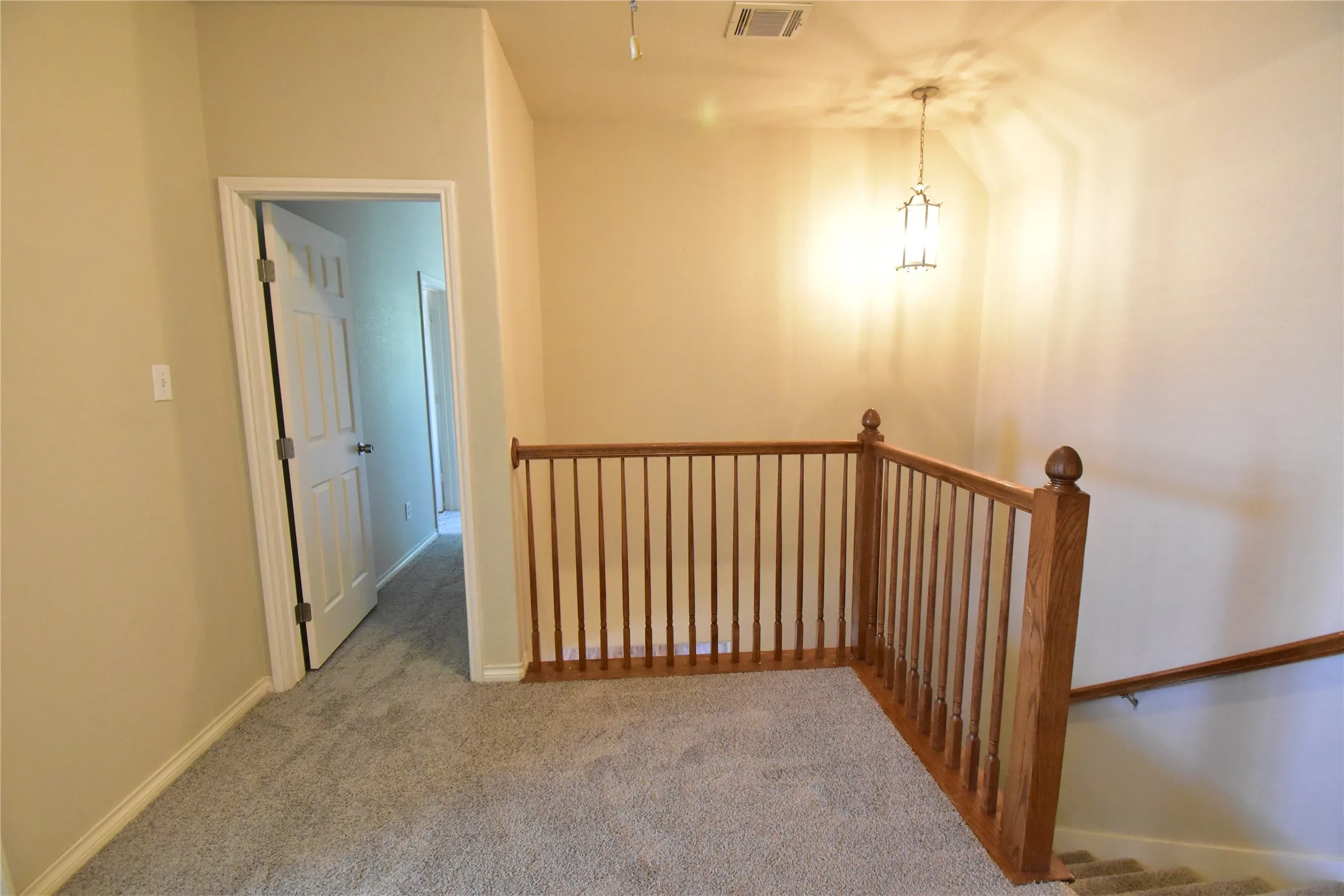 Single Family Residence For Rent in Collin County , 7993 Crampton Lane, Frisco, Texas 75035, 3 Bedroom, 3 Bathroom, 2 Garage spaces, 2,182 Sqft, built in 2008, mls#21325591, Real Estate Agent in Frisco, Homes For Rent in Collin county, Homes For Rent in Frisco, Realtor in Frisco Texas, Real Estate Brokerage Independent Realty Texas, Luminita Cordes Realtor