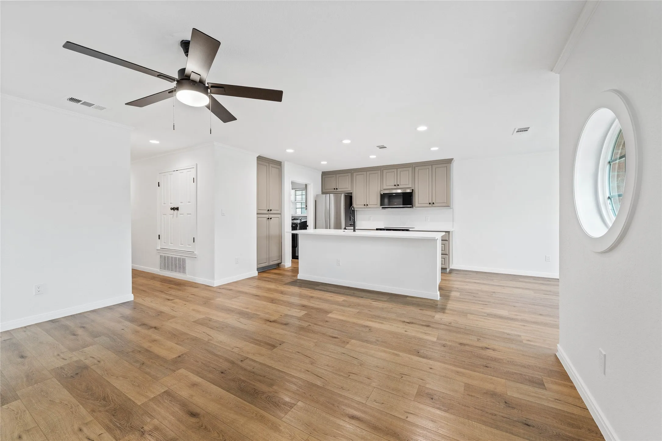 Duplex For Sale in Mc Lennan County , 1903 S 11th Street, Waco, Texas 76706, 0, 0, Garage spaces, 3,518 Sqft, built in 2014, Price $1,250,000, mls#21320407, Real Estate Agent in Waco, Homes For Sale in Mc Lennan county, Homes For Sale in Waco, Realtor in Waco Texas, Real Estate Brokerage Independent Realty Texas, Luminita Cordes Realtor