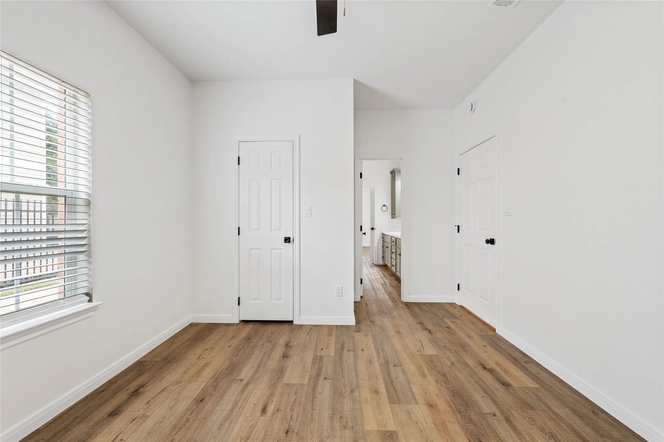 Duplex For Sale in Mc Lennan County , 1903 S 11th Street, Waco, Texas 76706, 0, 0, Garage spaces, 3,518 Sqft, built in 2014, Price $1,250,000, mls#21320407, Real Estate Agent in Waco, Homes For Sale in Mc Lennan county, Homes For Sale in Waco, Realtor in Waco Texas, Real Estate Brokerage Independent Realty Texas, Luminita Cordes Realtor