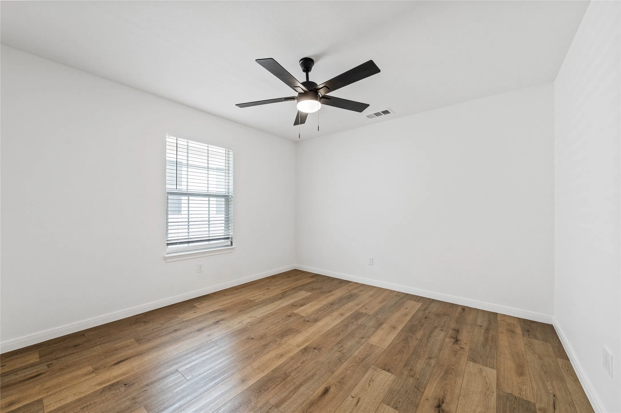 Duplex For Sale in Mc Lennan County , 1903 S 11th Street, Waco, Texas 76706, 0, 0, Garage spaces, 3,518 Sqft, built in 2014, Price $1,250,000, mls#21320407, Real Estate Agent in Waco, Homes For Sale in Mc Lennan county, Homes For Sale in Waco, Realtor in Waco Texas, Real Estate Brokerage Independent Realty Texas, Luminita Cordes Realtor