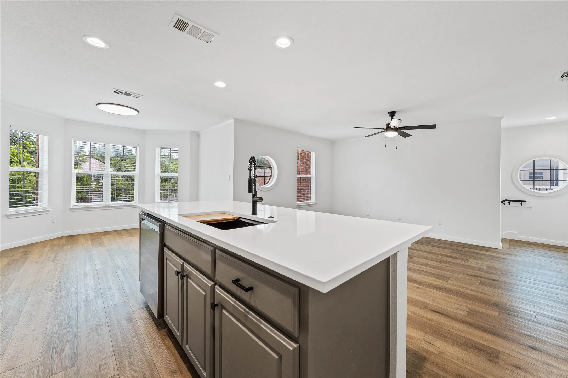 Duplex For Sale in Mc Lennan County , 1903 S 11th Street, Waco, Texas 76706, 0, 0, Garage spaces, 3,518 Sqft, built in 2014, Price $1,250,000, mls#21320407, Real Estate Agent in Waco, Homes For Sale in Mc Lennan county, Homes For Sale in Waco, Realtor in Waco Texas, Real Estate Brokerage Independent Realty Texas, Luminita Cordes Realtor