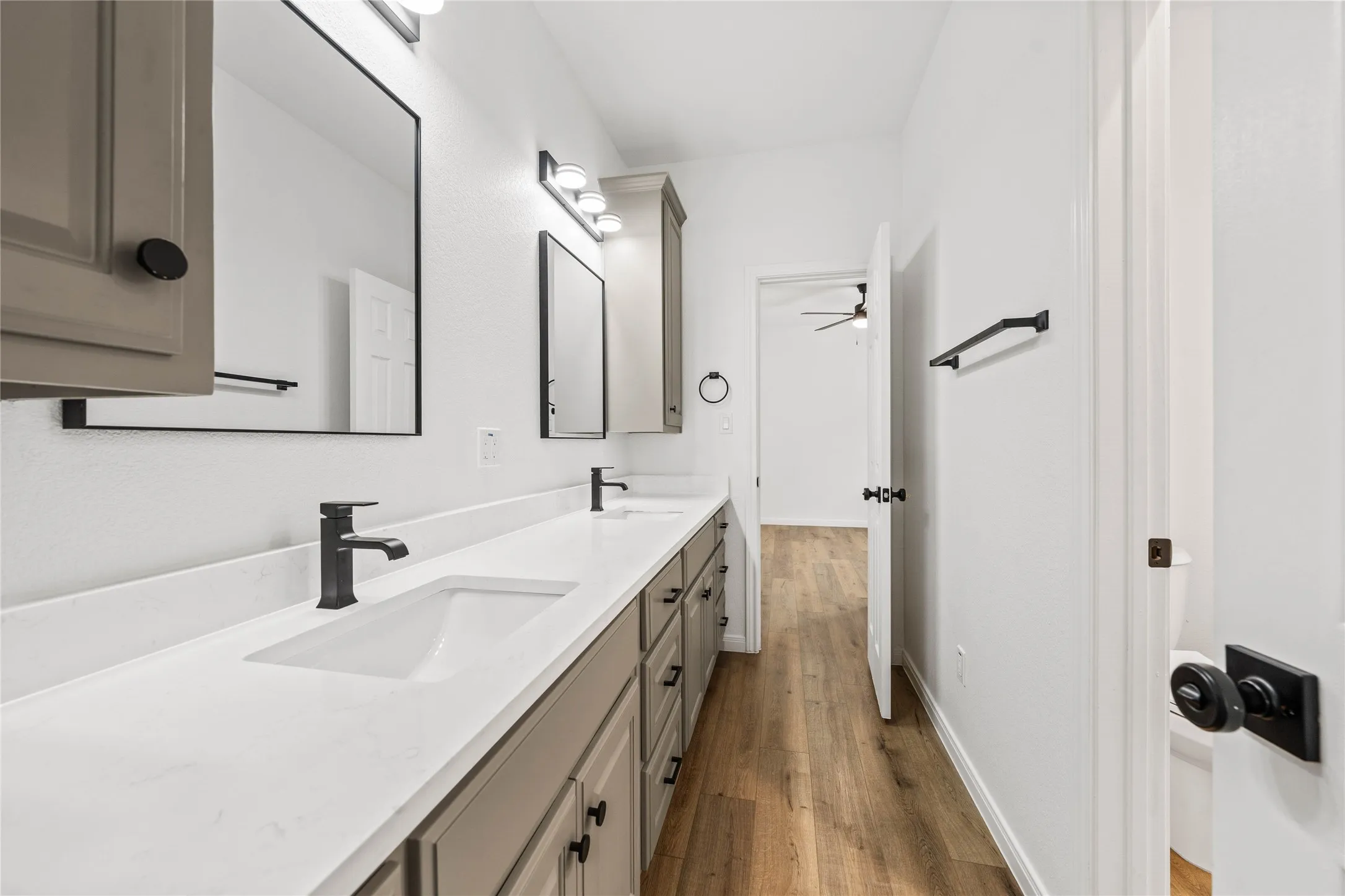Duplex For Sale in Mc Lennan County , 1903 S 11th Street, Waco, Texas 76706, 0, 0, Garage spaces, 3,518 Sqft, built in 2014, Price $1,250,000, mls#21320407, Real Estate Agent in Waco, Homes For Sale in Mc Lennan county, Homes For Sale in Waco, Realtor in Waco Texas, Real Estate Brokerage Independent Realty Texas, Luminita Cordes Realtor