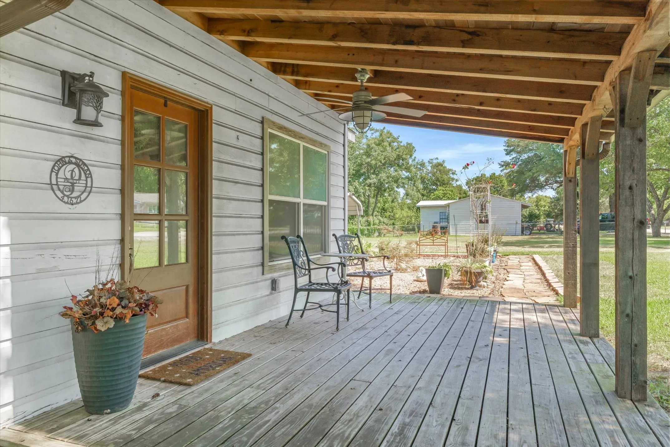 Single Family Residence For Sale in Van Zandt County , 603 N 4th Street, Wills Point, Texas 75169, 3 Bedroom, 2 Bathroom, Garage spaces, 1,672 Sqft, built in 1965, mls#21325584, Real Estate Agent in Wills Point, Homes For Sale in Van Zandt county, Homes For Sale in Wills Point, Realtor in Wills Point Texas, Real Estate Brokerage Independent Realty Texas, Luminita Cordes Realtor