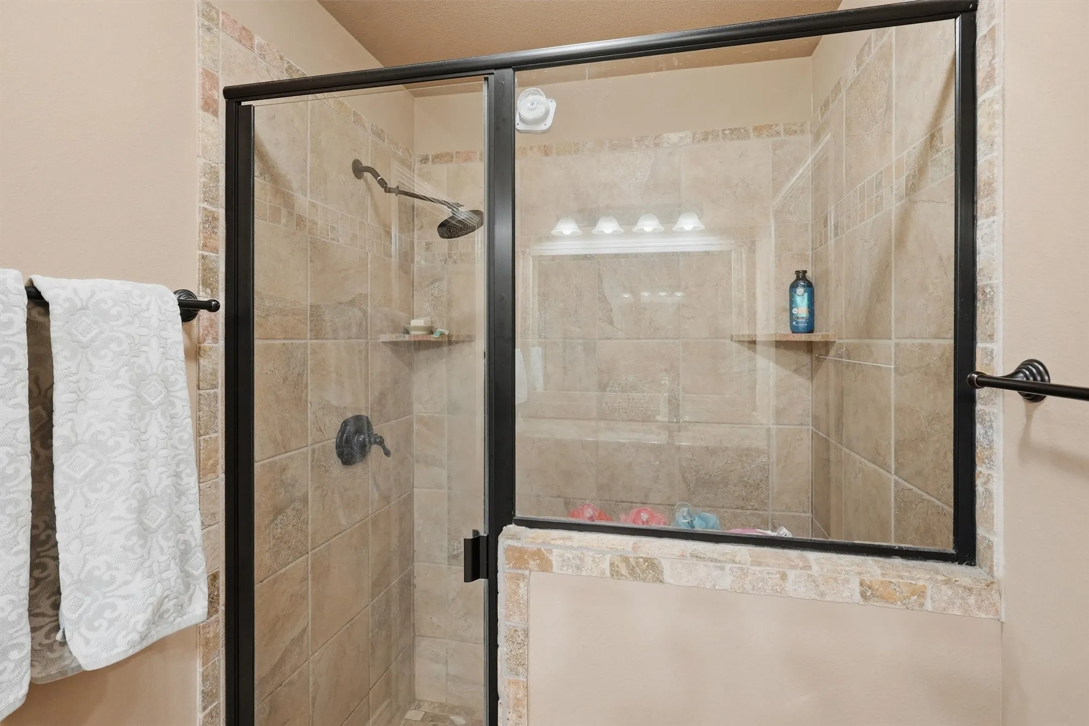 Single Family Residence For Sale in Somervell County , 2837 County Road 301, Glen Rose, Texas 76043, 3 Bedroom, 2 Bathroom, 2 Garage spaces, 1,660 Sqft, built in 2014, mls#21325460, Real Estate Agent in Glen Rose, Homes For Sale in Somervell county, Homes For Sale in Glen Rose, Realtor in Glen Rose Texas, Real Estate Brokerage Independent Realty Texas, Luminita Cordes Realtor