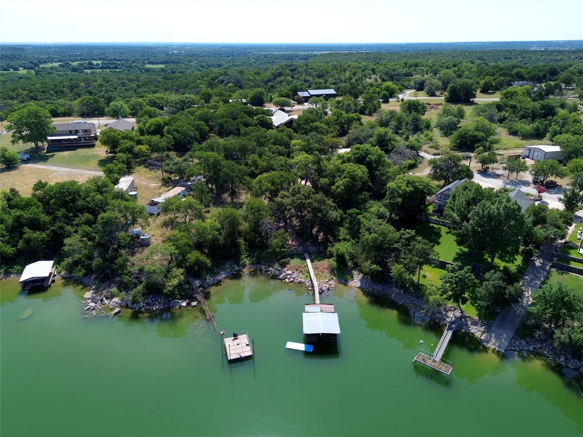 Single Family Residence For Sale in Wise County , 1211 Church Road, Lake Bridgeport, Texas 76426, 2 Bedroom, 2 Bathroom, 2 Garage spaces, 3,953 Sqft, built in 2006, mls#21325604, Real Estate Agent in Lake Bridgeport, Homes For Sale in Wise county, Homes For Sale in Lake Bridgeport, Realtor in Lake Bridgeport Texas, Real Estate Brokerage Independent Realty Texas, Luminita Cordes Realtor