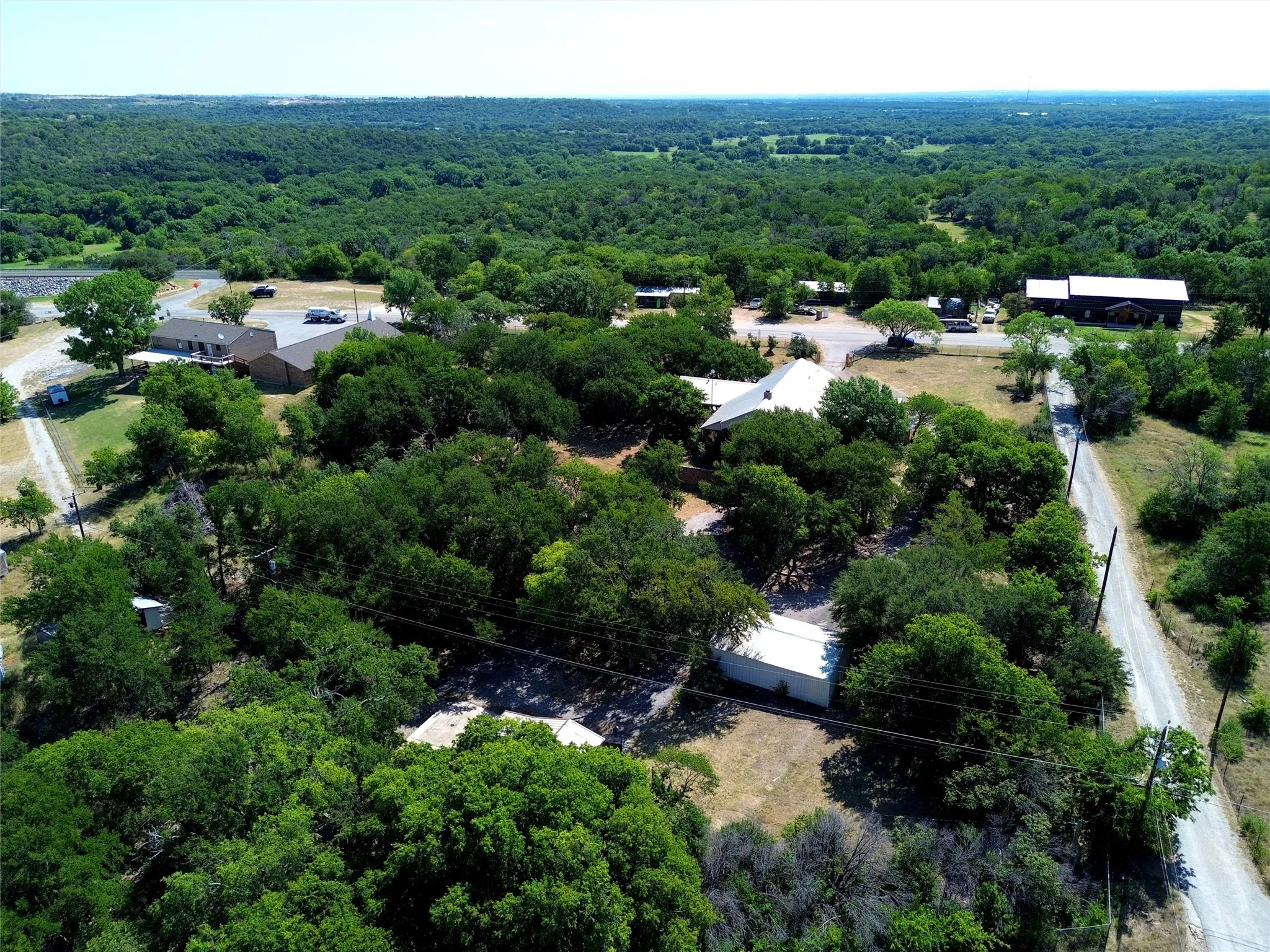 Single Family Residence For Sale in Wise County , 1211 Church Road, Lake Bridgeport, Texas 76426, 2 Bedroom, 2 Bathroom, 2 Garage spaces, 3,953 Sqft, built in 2006, mls#21325604, Real Estate Agent in Lake Bridgeport, Homes For Sale in Wise county, Homes For Sale in Lake Bridgeport, Realtor in Lake Bridgeport Texas, Real Estate Brokerage Independent Realty Texas, Luminita Cordes Realtor