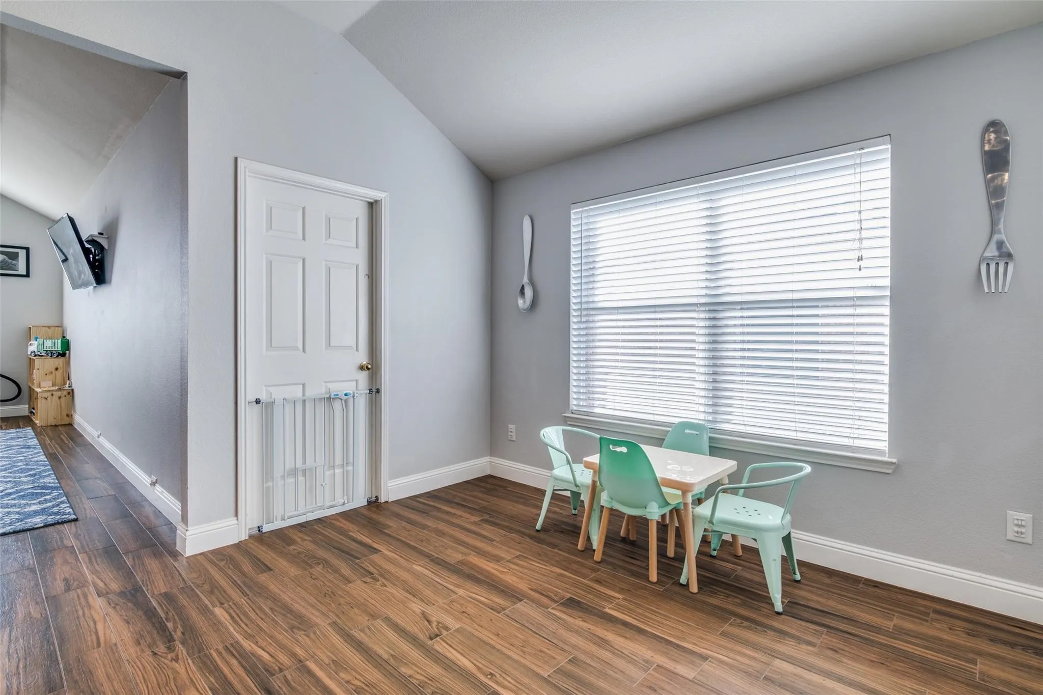 Single Family Residence For Rent in Collin County , 4916 Auburn Drive, Mc Kinney, Texas 75070, 4 Bedroom, 2 Bathroom, 2 Garage spaces, 2,206 Sqft, built in 1999, mls#21325563, Real Estate Agent in Mc Kinney, Homes For Rent in Collin county, Homes For Rent in Mc Kinney, Realtor in Mc Kinney Texas, Real Estate Brokerage Independent Realty Texas, Luminita Cordes Realtor