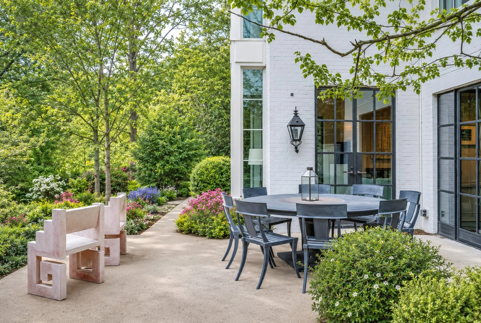 The patio off the LR and DR overlooks Hackberry Park