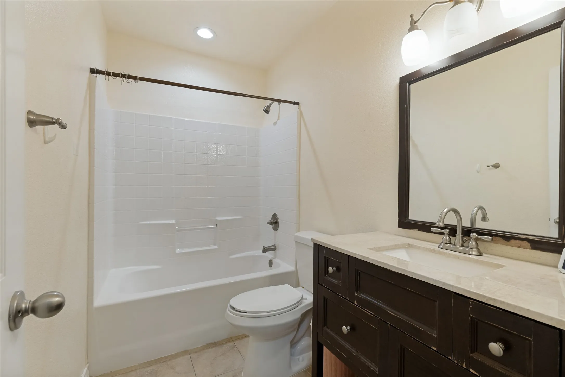 Single Family Residence For Sale in Tarrant County , 625 Park Center Boulevard, Saginaw, Texas 76179, 3 Bedroom, 2 Bathroom, 2 Garage spaces, 1,509 Sqft, built in 1980, mls#21325447, Real Estate Agent in Saginaw, Homes For Sale in Tarrant county, Homes For Sale in Saginaw, Realtor in Saginaw Texas, Real Estate Brokerage Independent Realty Texas, Luminita Cordes Realtor