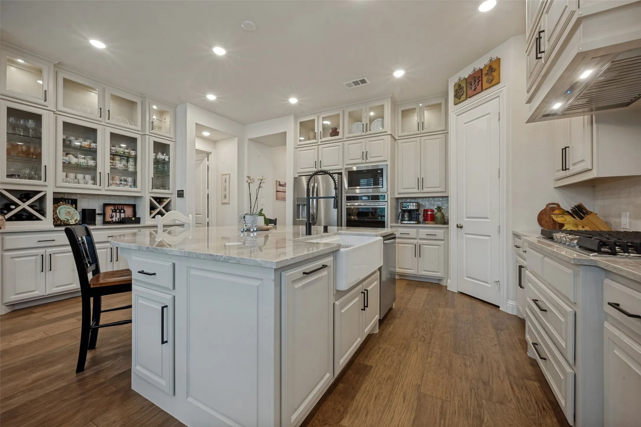 Single Family Residence For Sale in Denton County , 1624 18th Street, Northlake, Texas 76226, 4 Bedroom, 6 Bathroom, 3 Garage spaces, 3,416 Sqft, built in 2024, mls#21325657, Real Estate Agent in Northlake, Homes For Sale in Denton county, Homes For Sale in Northlake, Realtor in Northlake Texas, Real Estate Brokerage Independent Realty Texas, Luminita Cordes Realtor