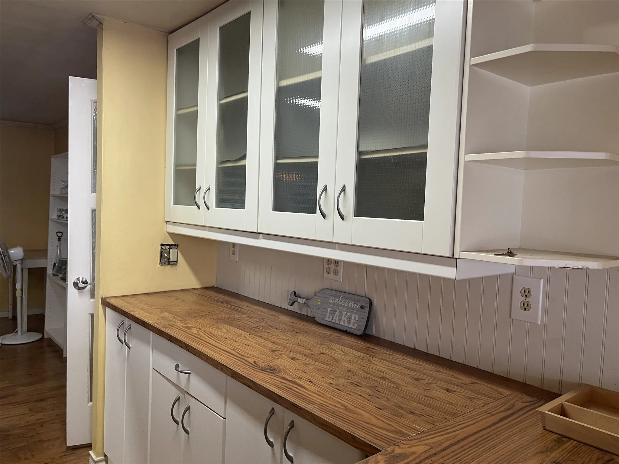 Mobile Home For Sale in Limestone County , 346 Lcr Redbud A, Mexia, Texas 76667, 2 Bedroom, 2 Bathroom, Garage spaces, 1,904 Sqft, built in 1985, mls#21325501, Real Estate Agent in Mexia, Homes For Sale in Limestone county, Homes For Sale in Mexia, Realtor in Mexia Texas, Real Estate Brokerage Independent Realty Texas, Luminita Cordes Realtor