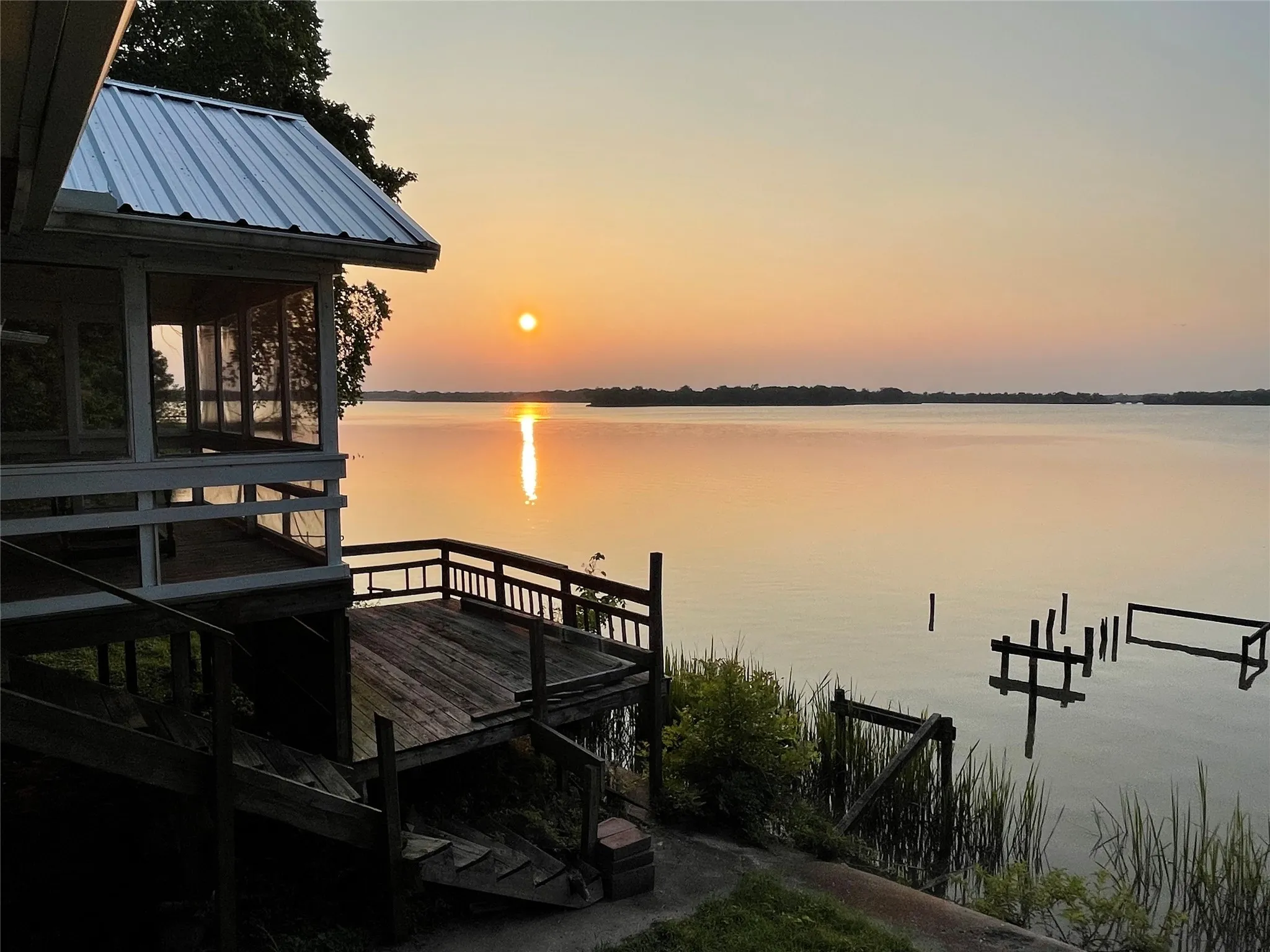 Mobile Home For Sale in Limestone County , 346 Lcr Redbud A, Mexia, Texas 76667, 2 Bedroom, 2 Bathroom, Garage spaces, 1,904 Sqft, built in 1985, mls#21325501, Real Estate Agent in Mexia, Homes For Sale in Limestone county, Homes For Sale in Mexia, Realtor in Mexia Texas, Real Estate Brokerage Independent Realty Texas, Luminita Cordes Realtor