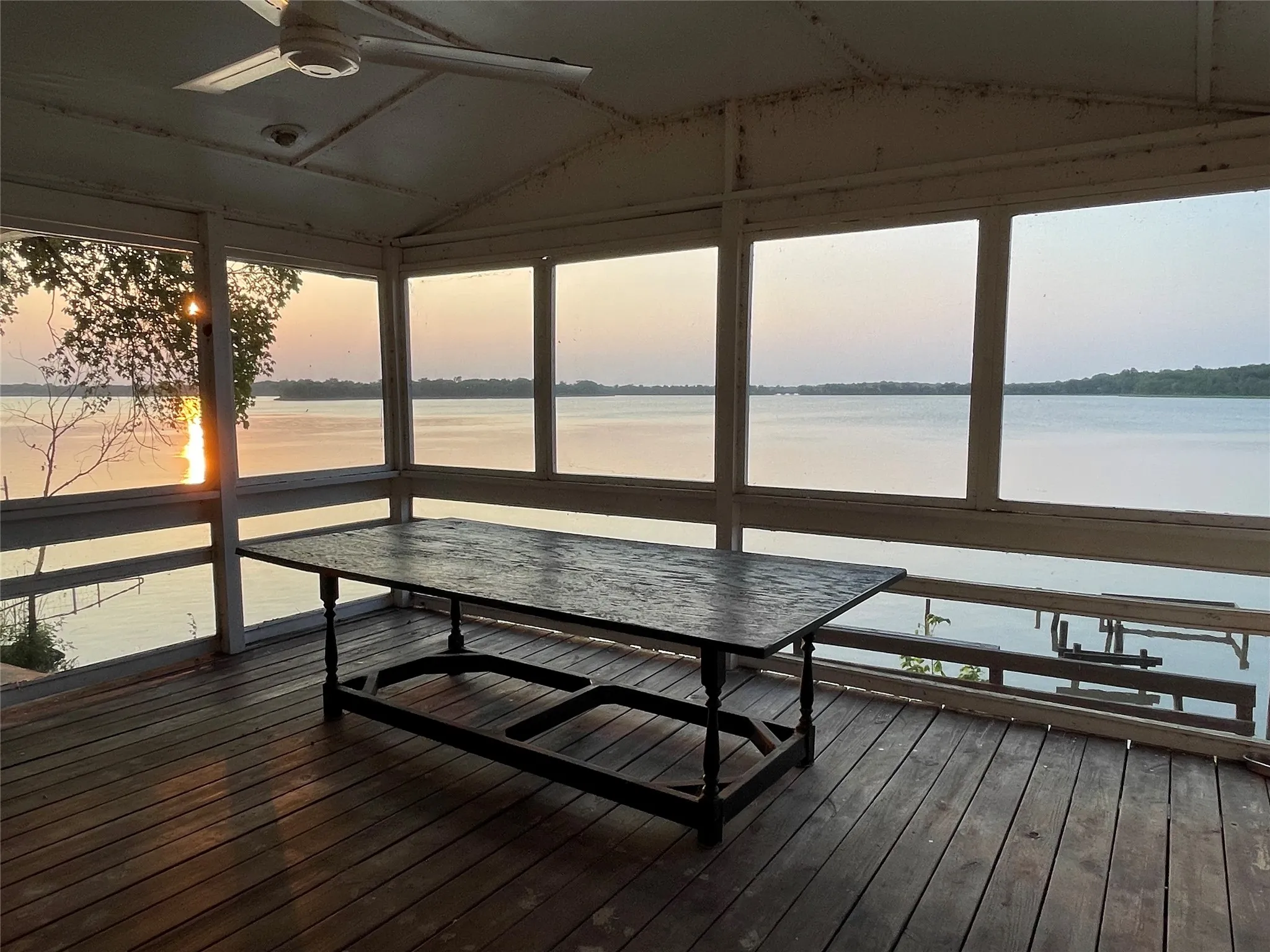 Mobile Home For Sale in Limestone County , 346 Lcr Redbud A, Mexia, Texas 76667, 2 Bedroom, 2 Bathroom, Garage spaces, 1,904 Sqft, built in 1985, mls#21325501, Real Estate Agent in Mexia, Homes For Sale in Limestone county, Homes For Sale in Mexia, Realtor in Mexia Texas, Real Estate Brokerage Independent Realty Texas, Luminita Cordes Realtor