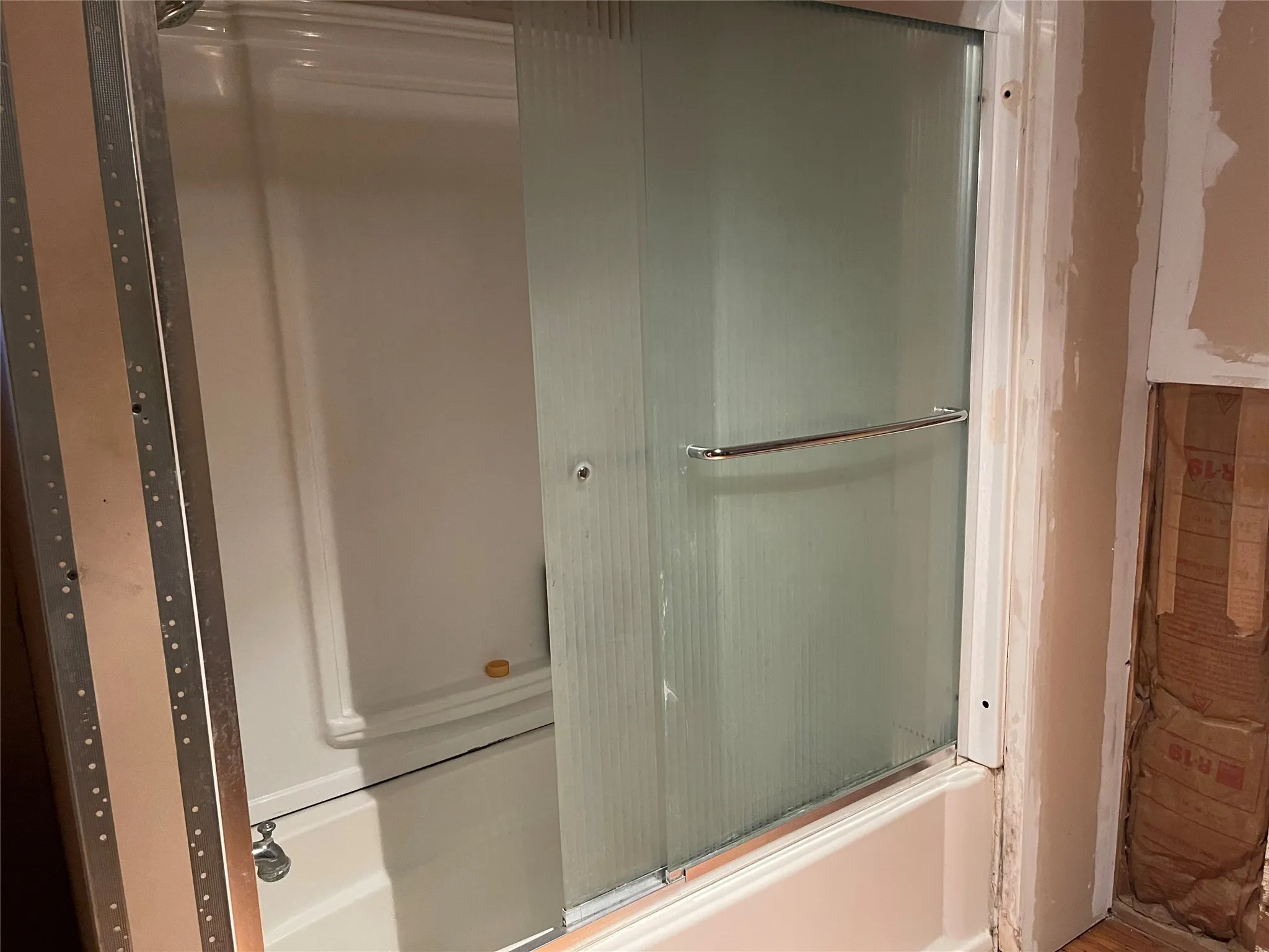 Mobile Home For Sale in Limestone County , 346 Lcr Redbud A, Mexia, Texas 76667, 2 Bedroom, 2 Bathroom, Garage spaces, 1,904 Sqft, built in 1985, mls#21325501, Real Estate Agent in Mexia, Homes For Sale in Limestone county, Homes For Sale in Mexia, Realtor in Mexia Texas, Real Estate Brokerage Independent Realty Texas, Luminita Cordes Realtor