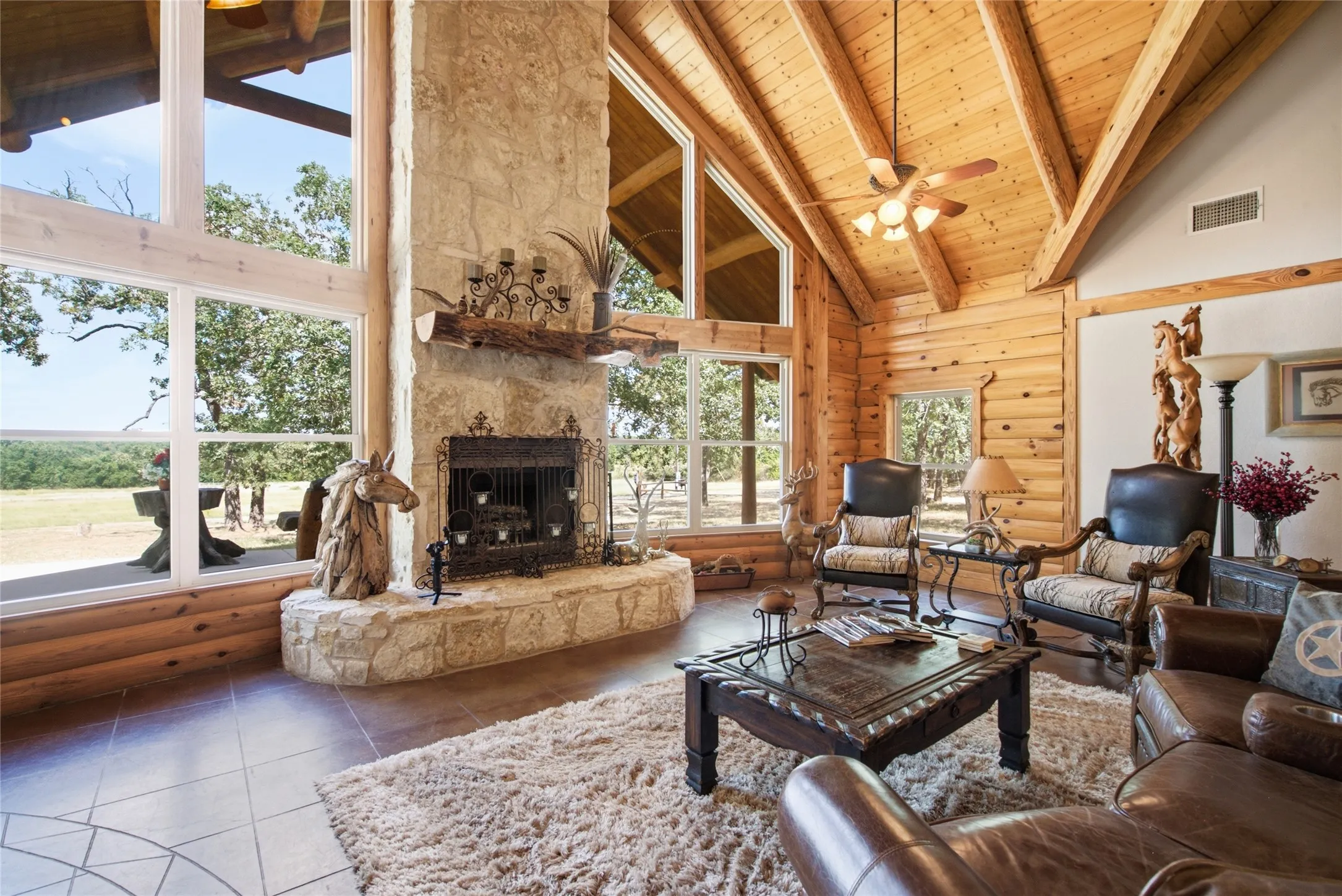 Single Family Residence For Sale in Wise County , 175 Private Road 3708, Paradise, Texas 76073, 4 Bedroom, 3 Bathroom, Garage spaces, 2,556 Sqft, built in 2005, mls#21320697, Real Estate Agent in Paradise, Homes For Sale in Wise county, Homes For Sale in Paradise, Realtor in Paradise Texas, Real Estate Brokerage Independent Realty Texas, Luminita Cordes Realtor