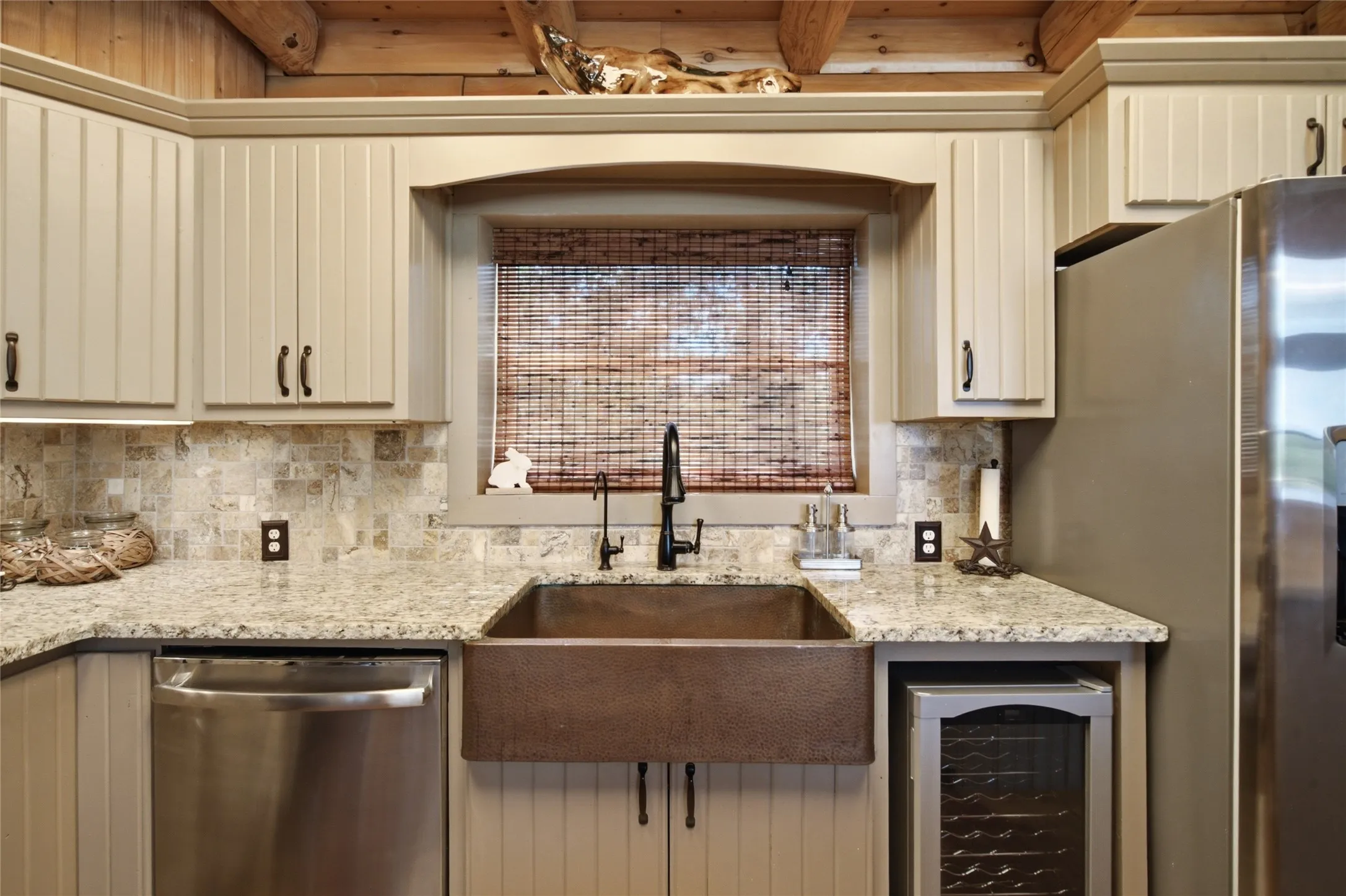 Single Family Residence For Sale in Wise County , 175 Private Road 3708, Paradise, Texas 76073, 4 Bedroom, 3 Bathroom, Garage spaces, 2,556 Sqft, built in 2005, mls#21320697, Real Estate Agent in Paradise, Homes For Sale in Wise county, Homes For Sale in Paradise, Realtor in Paradise Texas, Real Estate Brokerage Independent Realty Texas, Luminita Cordes Realtor