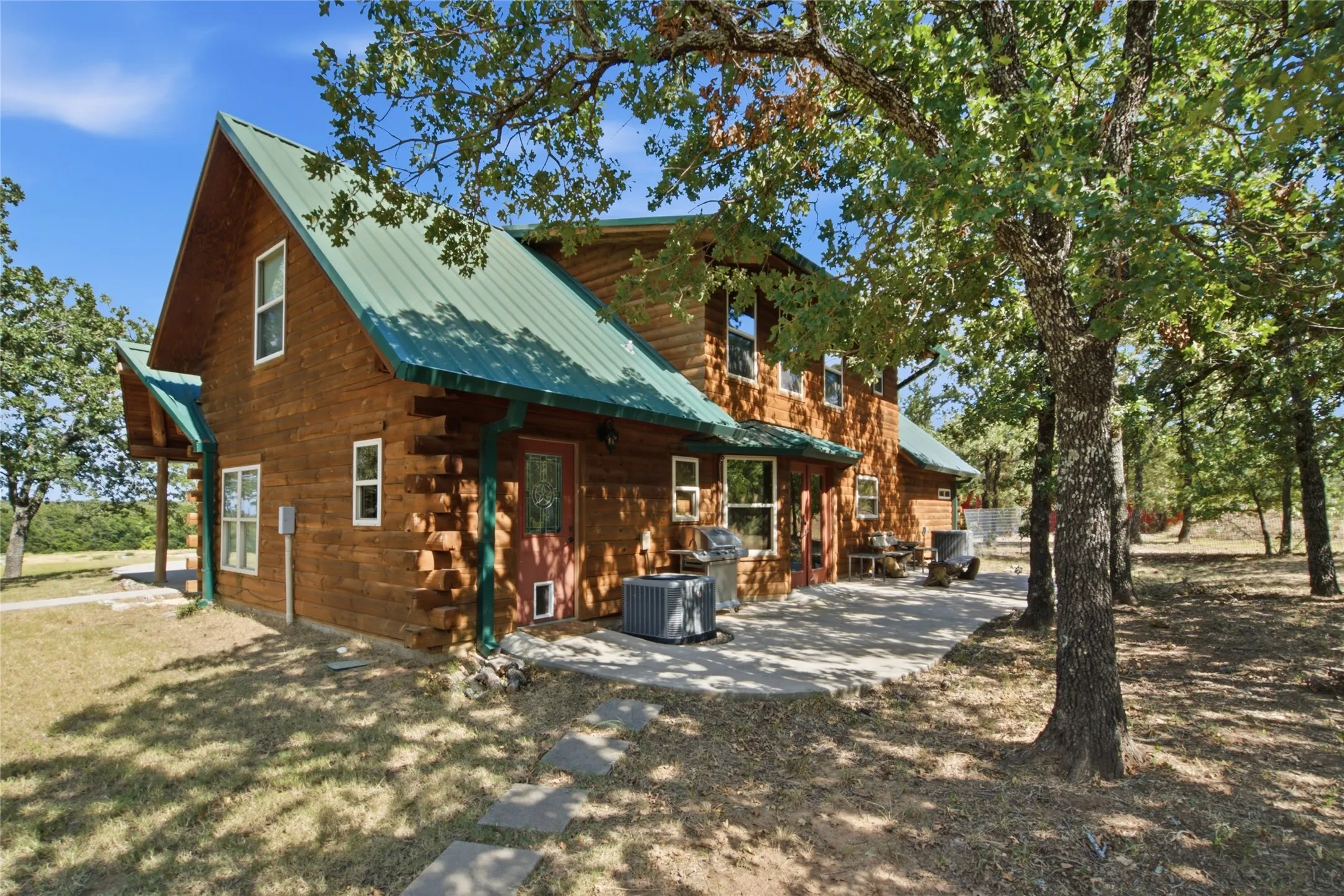 Single Family Residence For Sale in Wise County , 175 Private Road 3708, Paradise, Texas 76073, 4 Bedroom, 3 Bathroom, Garage spaces, 2,556 Sqft, built in 2005, mls#21320697, Real Estate Agent in Paradise, Homes For Sale in Wise county, Homes For Sale in Paradise, Realtor in Paradise Texas, Real Estate Brokerage Independent Realty Texas, Luminita Cordes Realtor