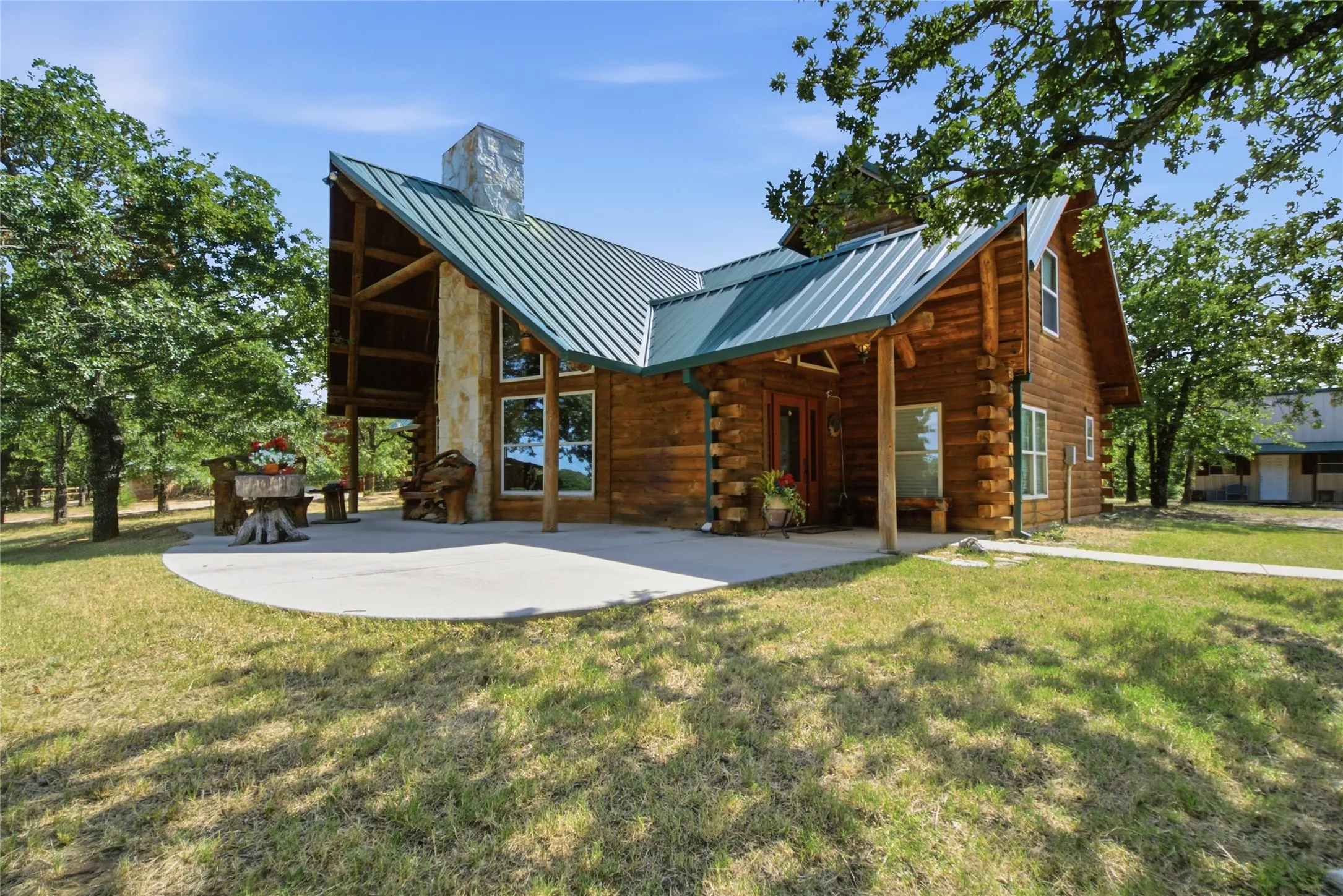 Single Family Residence For Sale in Wise County , 175 Private Road 3708, Paradise, Texas 76073, 4 Bedroom, 3 Bathroom, Garage spaces, 2,556 Sqft, built in 2005, mls#21320697, Real Estate Agent in Paradise, Homes For Sale in Wise county, Homes For Sale in Paradise, Realtor in Paradise Texas, Real Estate Brokerage Independent Realty Texas, Luminita Cordes Realtor