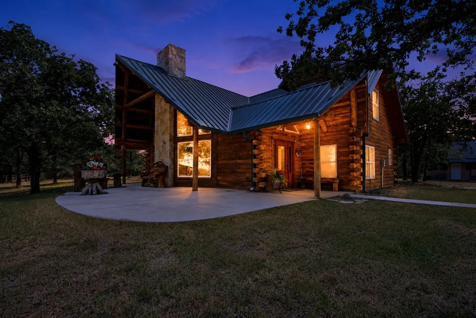Single Family Residence For Sale in Wise County , 175 Private Road 3708, Paradise, Texas 76073, 4 Bedroom, 3 Bathroom, Garage spaces, 2,556 Sqft, built in 2005, mls#21320697, Real Estate Agent in Paradise, Homes For Sale in Wise county, Homes For Sale in Paradise, Realtor in Paradise Texas, Real Estate Brokerage Independent Realty Texas, Luminita Cordes Realtor